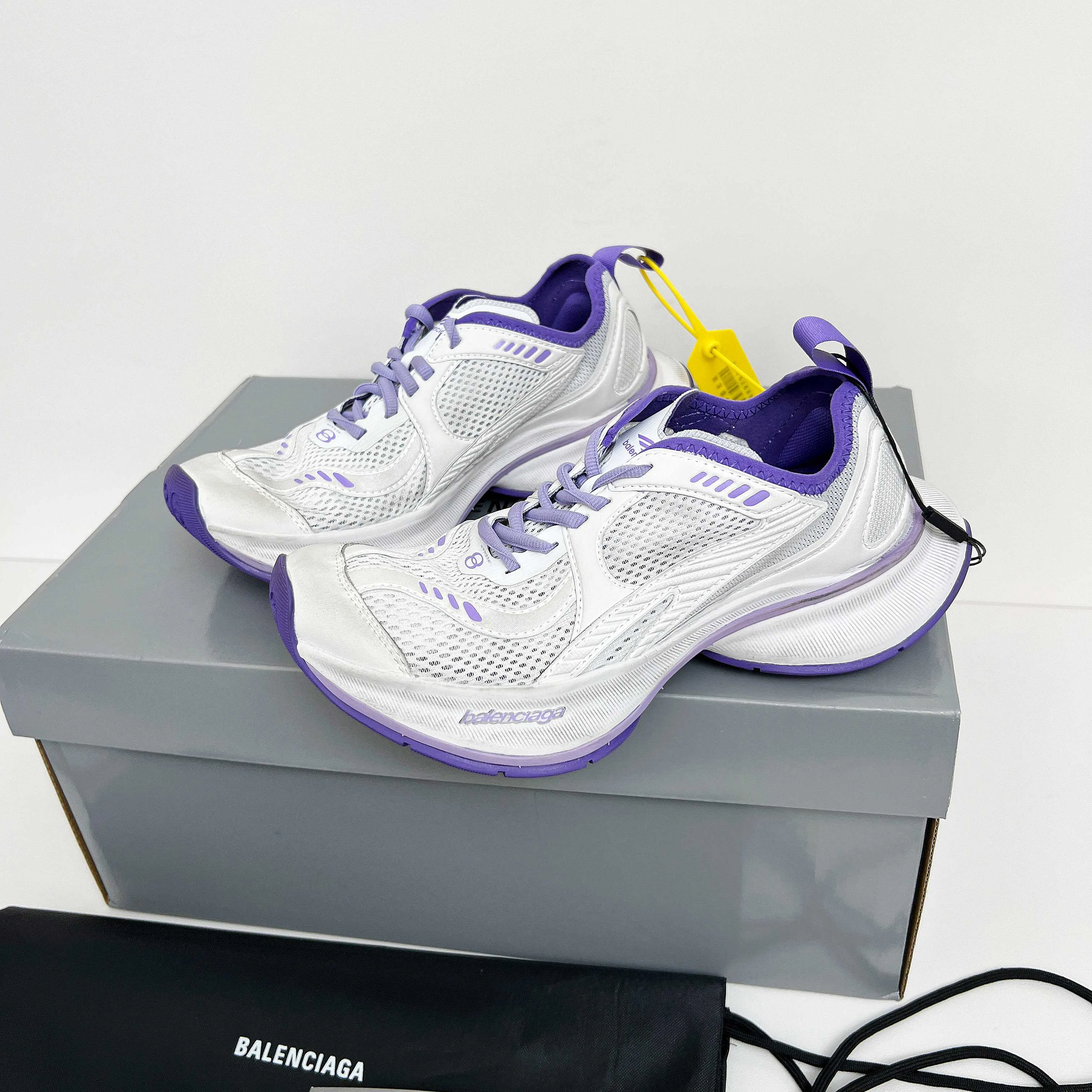 Кроссовки Женские Balenciaga 6428110