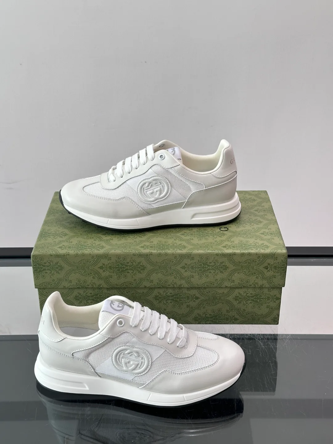 Кроссовки Мужские Gucci 17672672