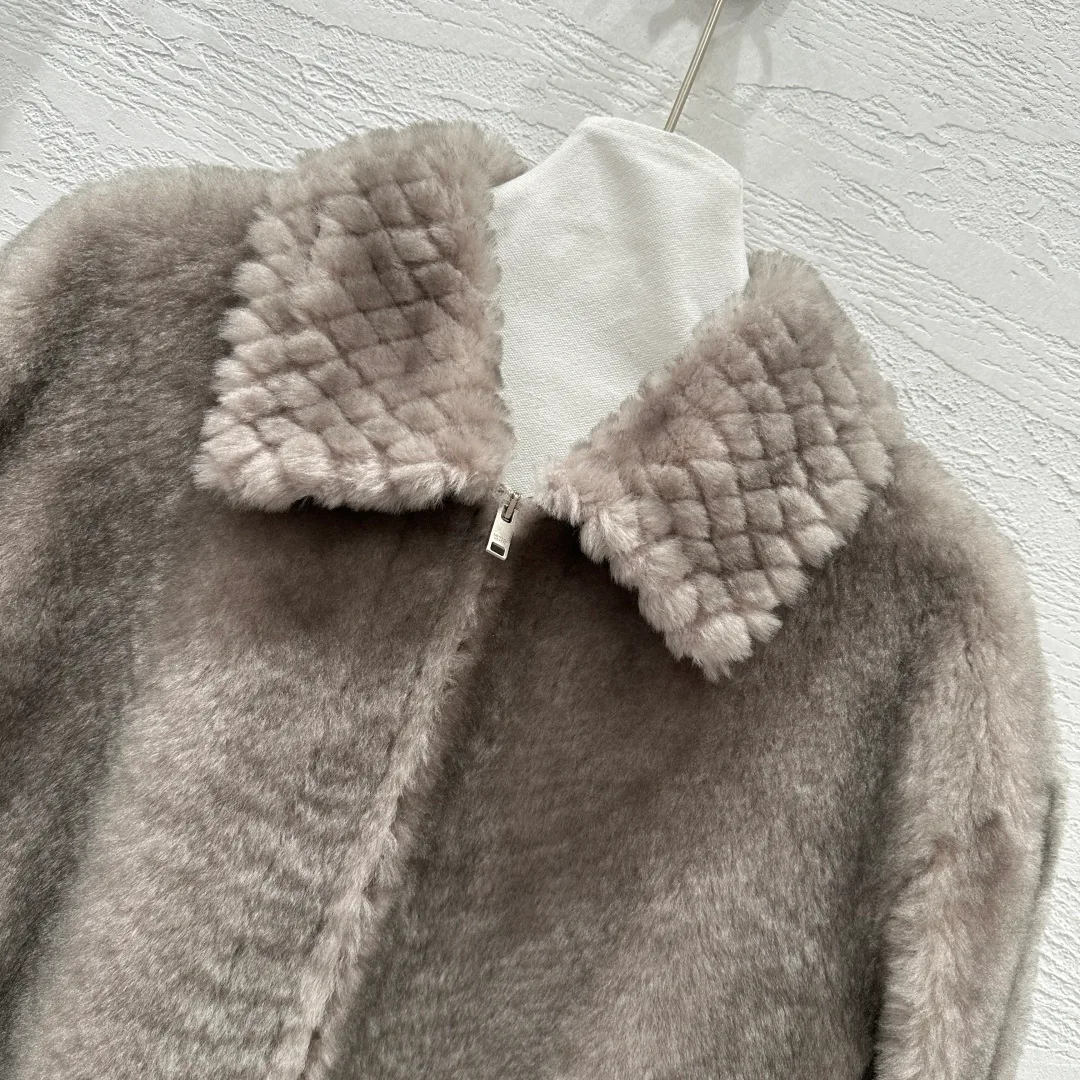 Кожаные Куртки И Дублёнки Женские Bottega Veneta 731537