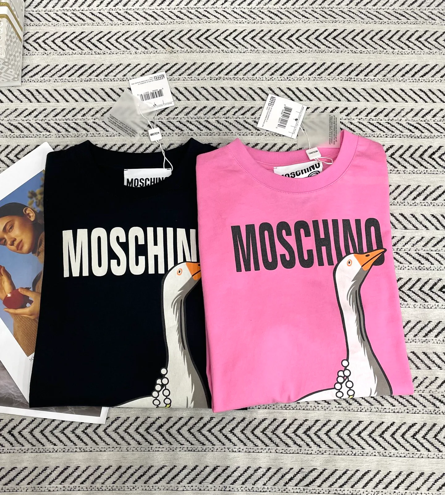 Футболки Женские Moschino 4689438