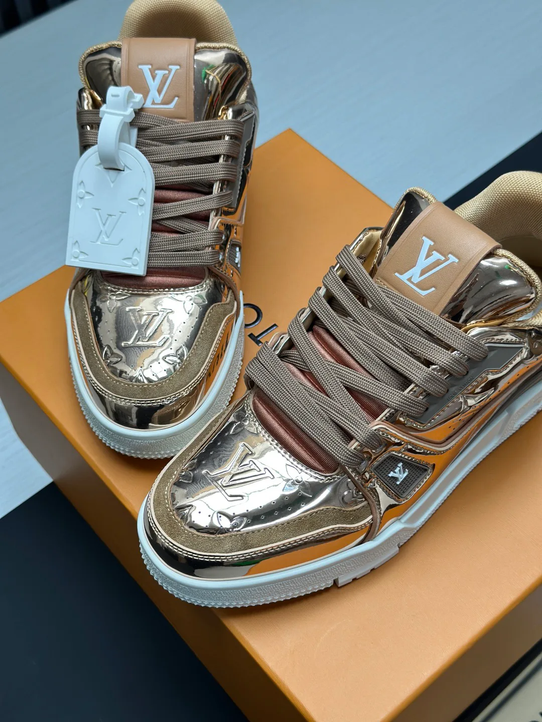 Кроссовки Женские Louis Vuitton 1186358