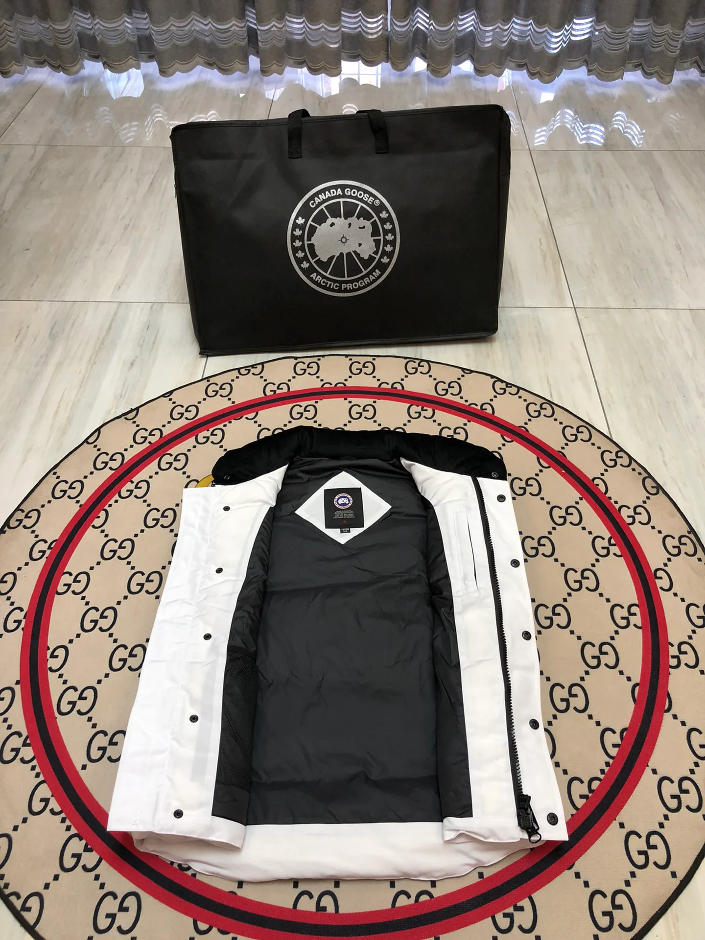 Жилеты Женские Canada Goose 17902581