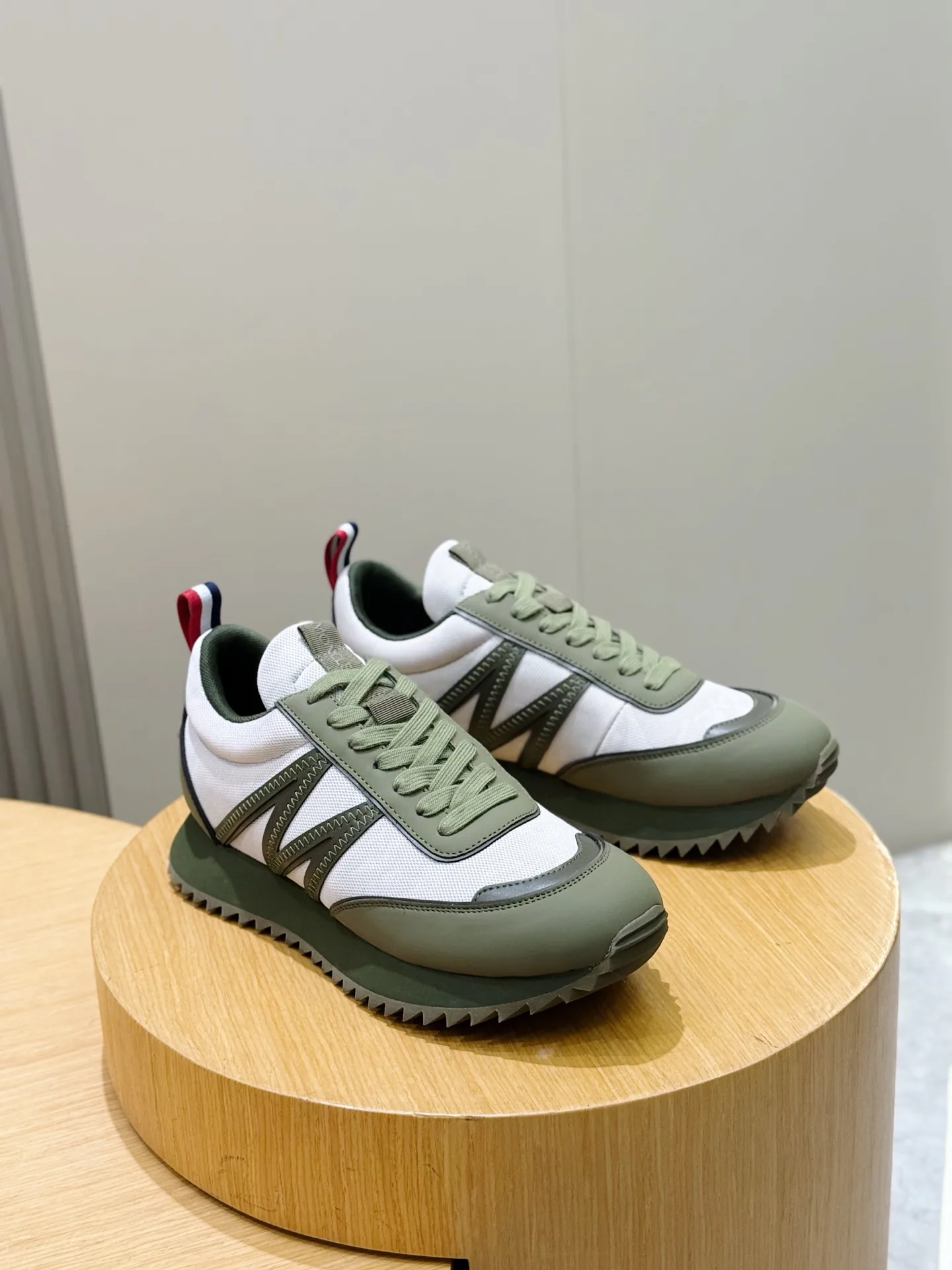 Кроссовки Мужские Moncler 18101511