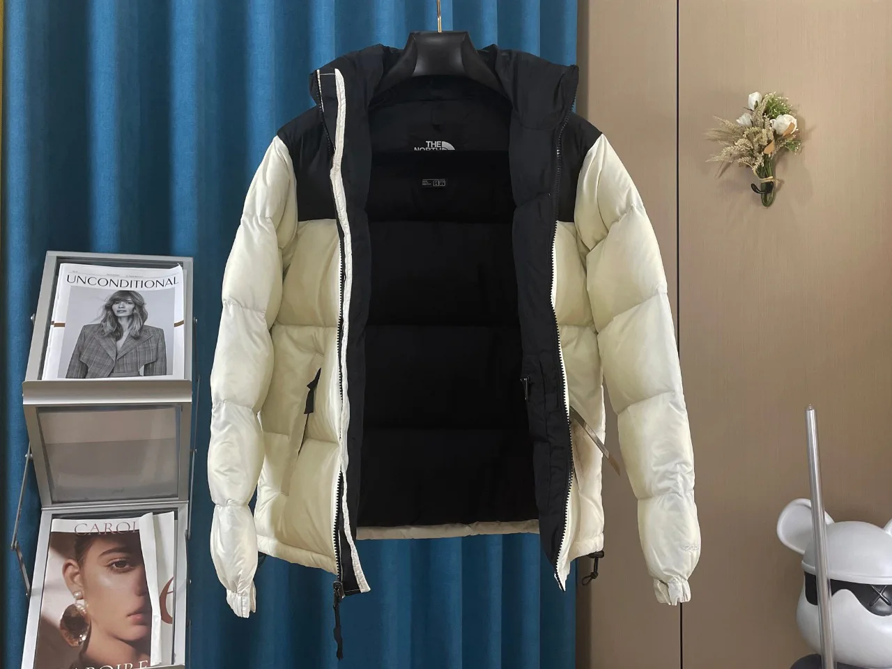 Куртки И Пуховики Женские The North Face 18885519