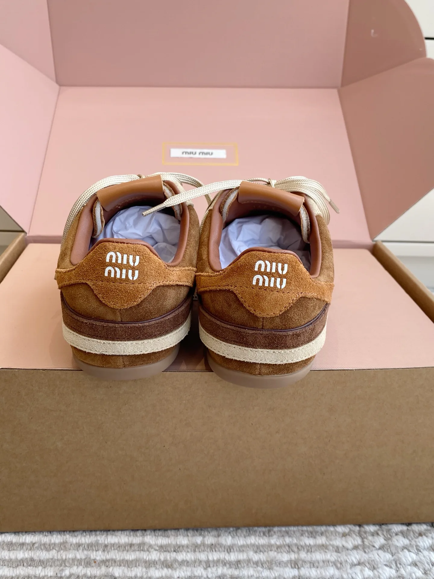 Кроссовки Женские Miu Miu 18261274
