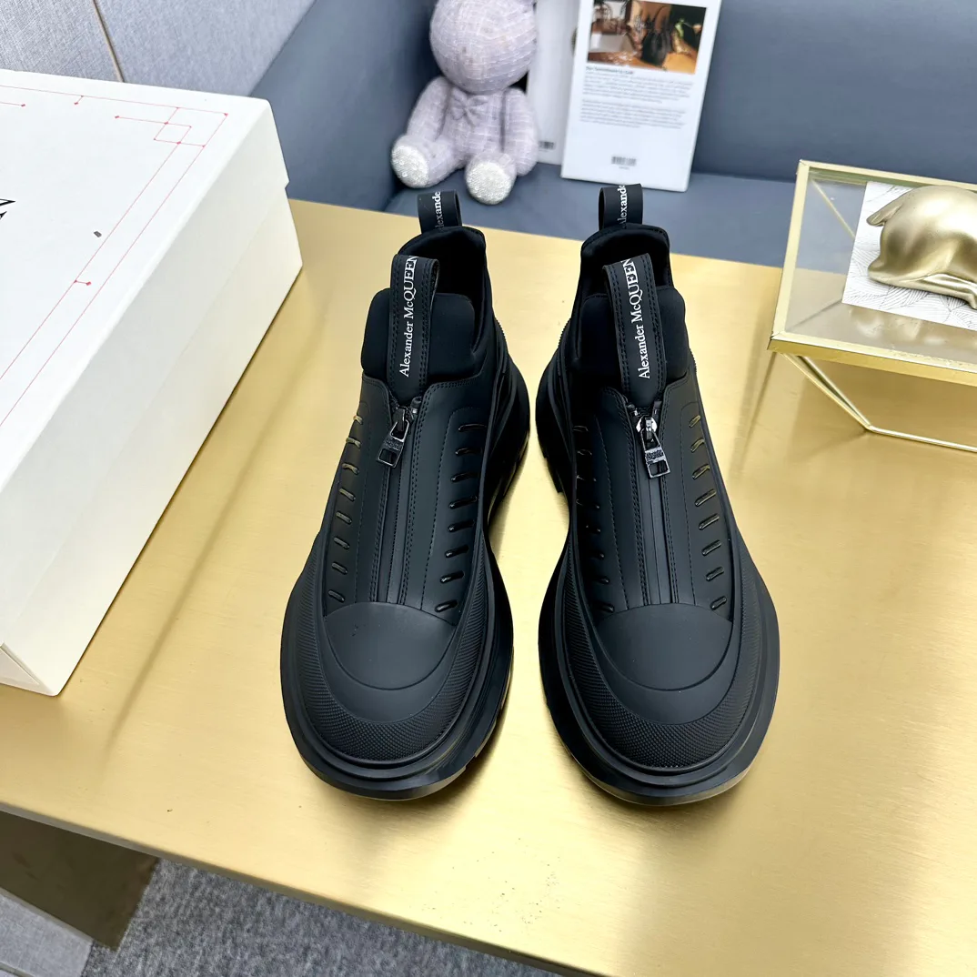 Кроссовки Женские Alexander Mcqueen 18397474