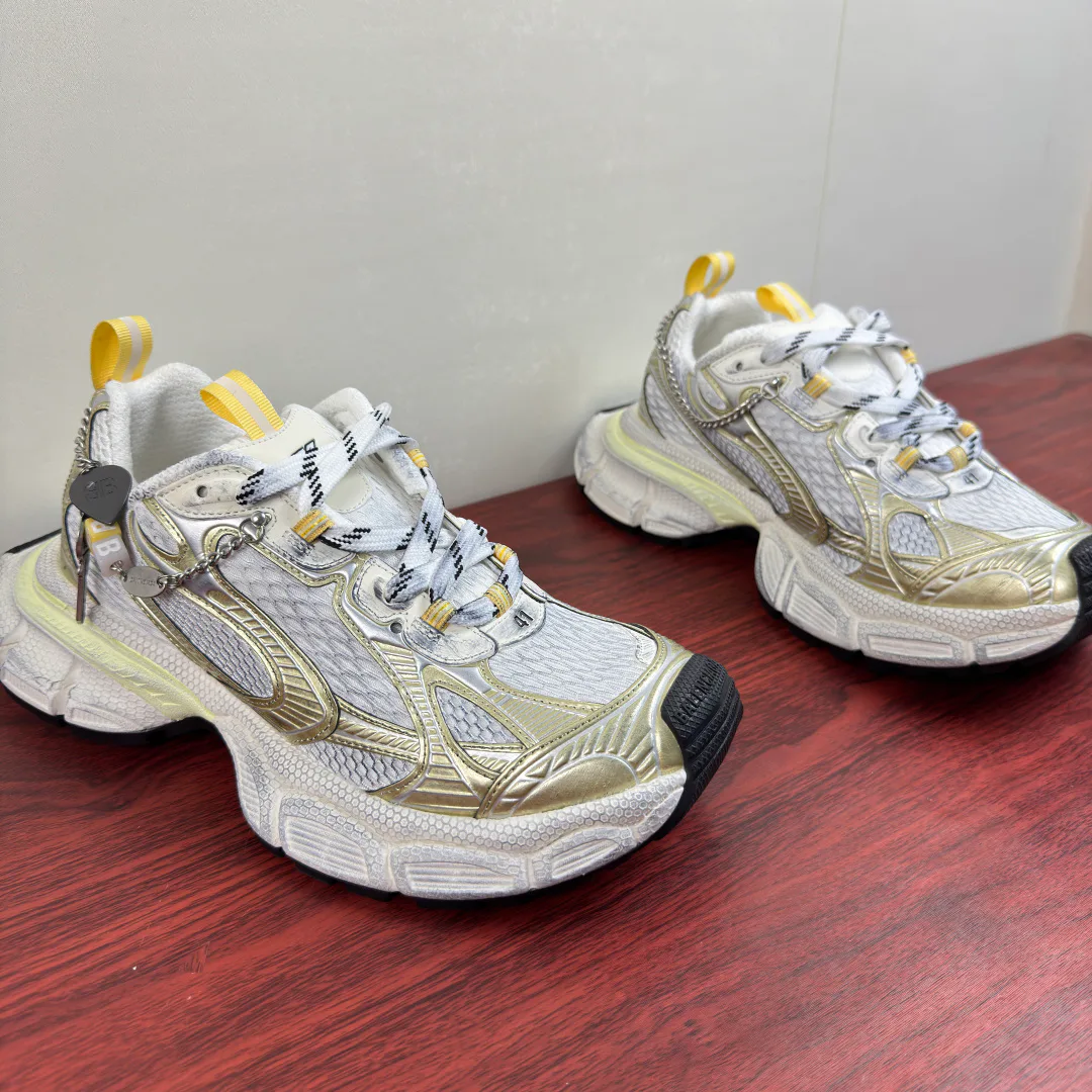 Кроссовки Женские Balenciaga 17457766