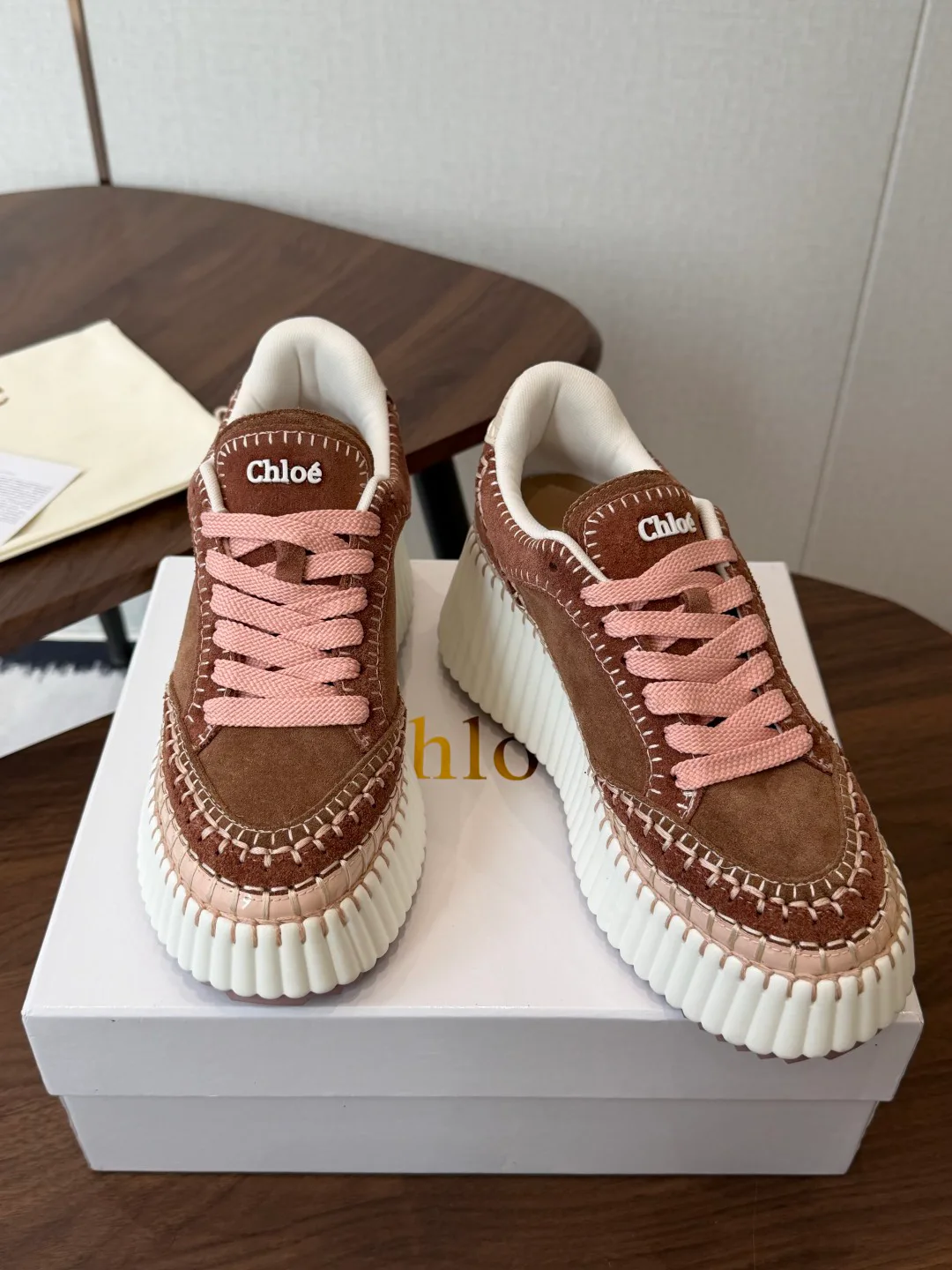 Кроссовки Женские Chloe 19587142
