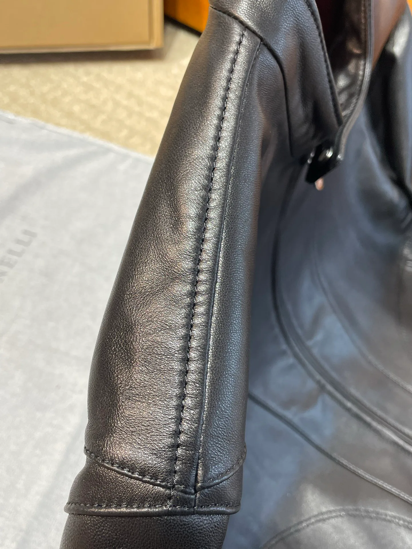 Кожаные Куртки И Дублёнки Женские Brunello Cucinelli 18235915