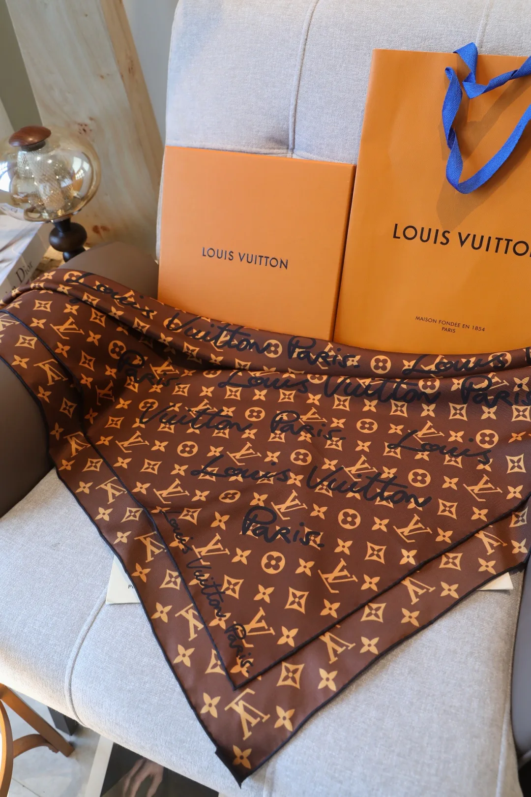 Платки Louis Vuitton 13896158