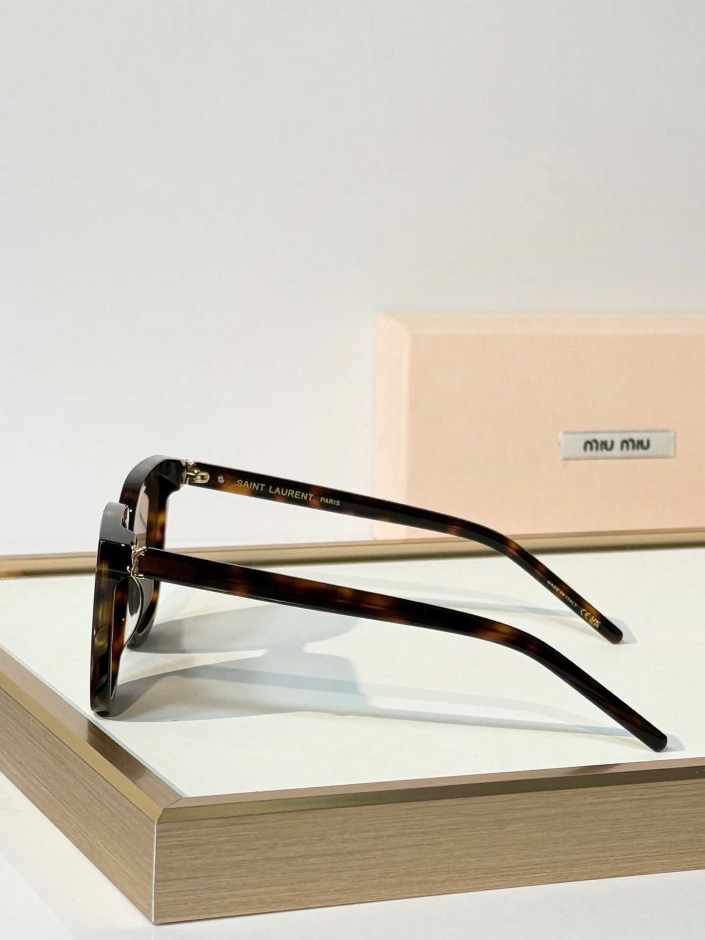 Очки Saint Laurent 18453230