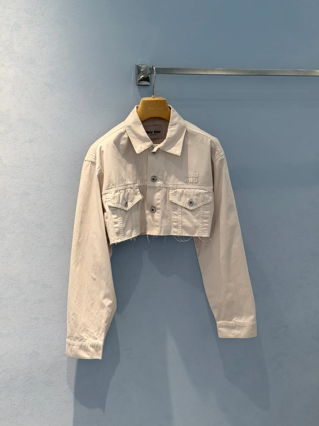 Куртки И Пуховики Женские Miu Miu 17585053