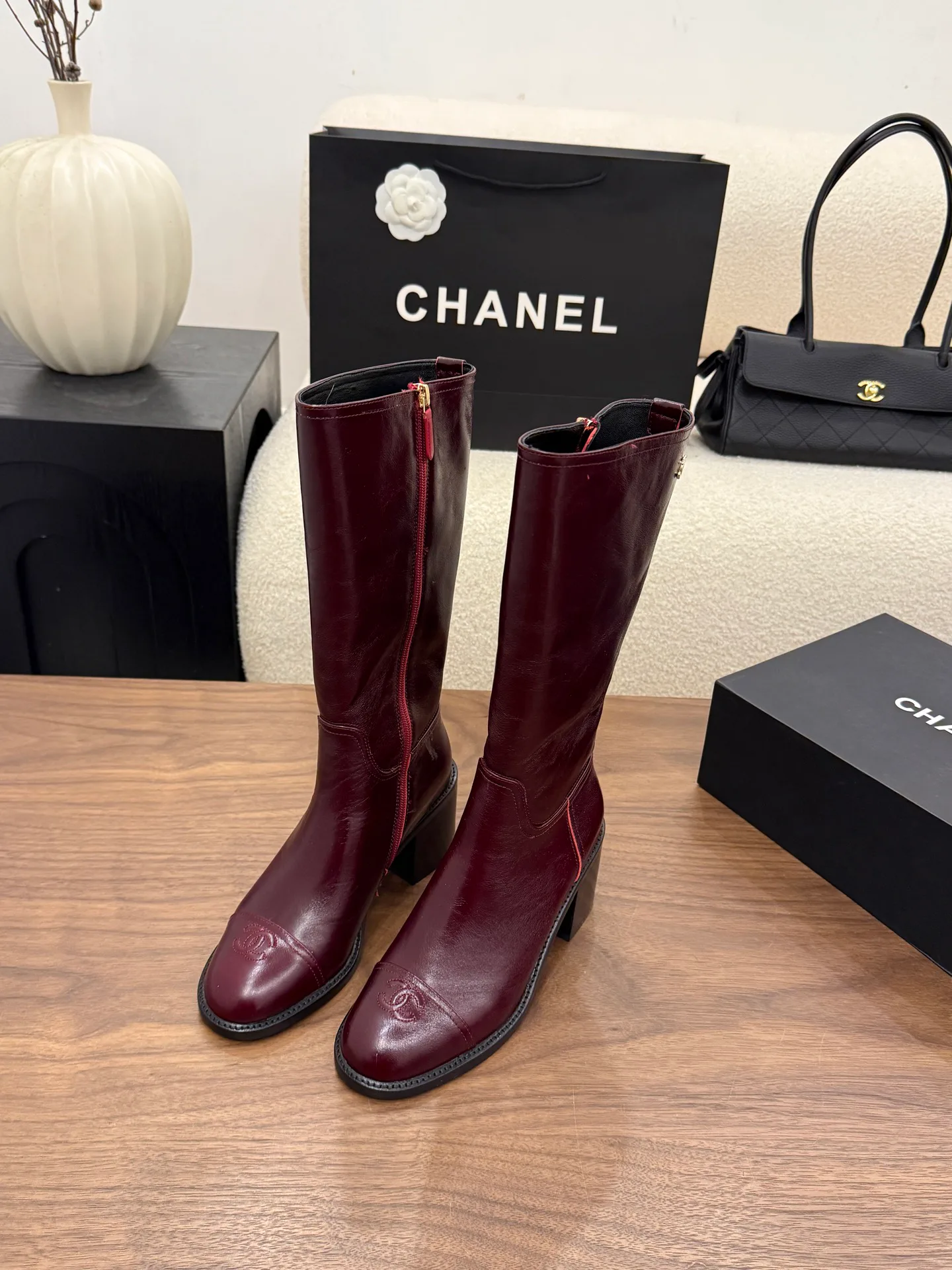 Сапоги Женские Chanel 18223585