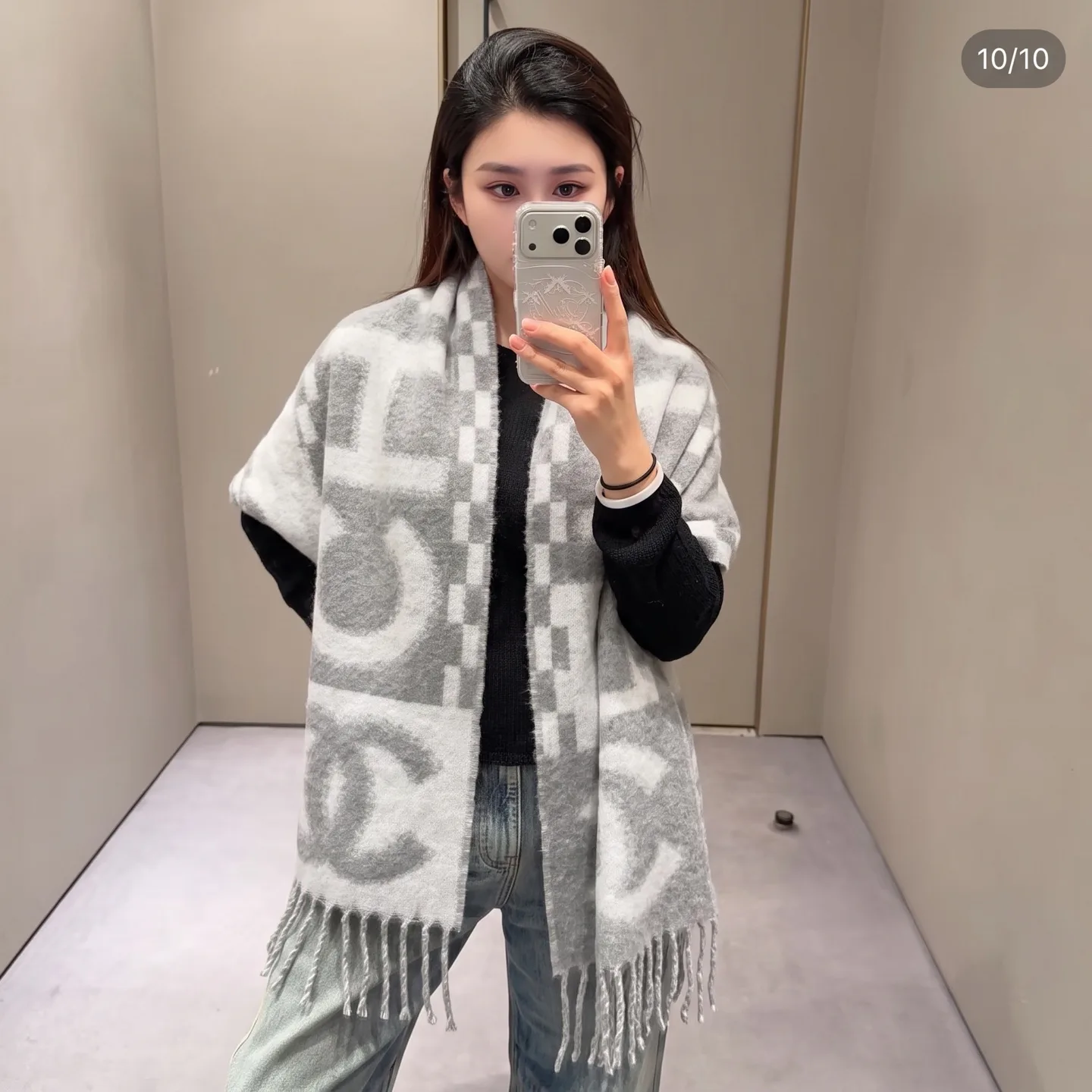 Шарфы Chanel 18322569