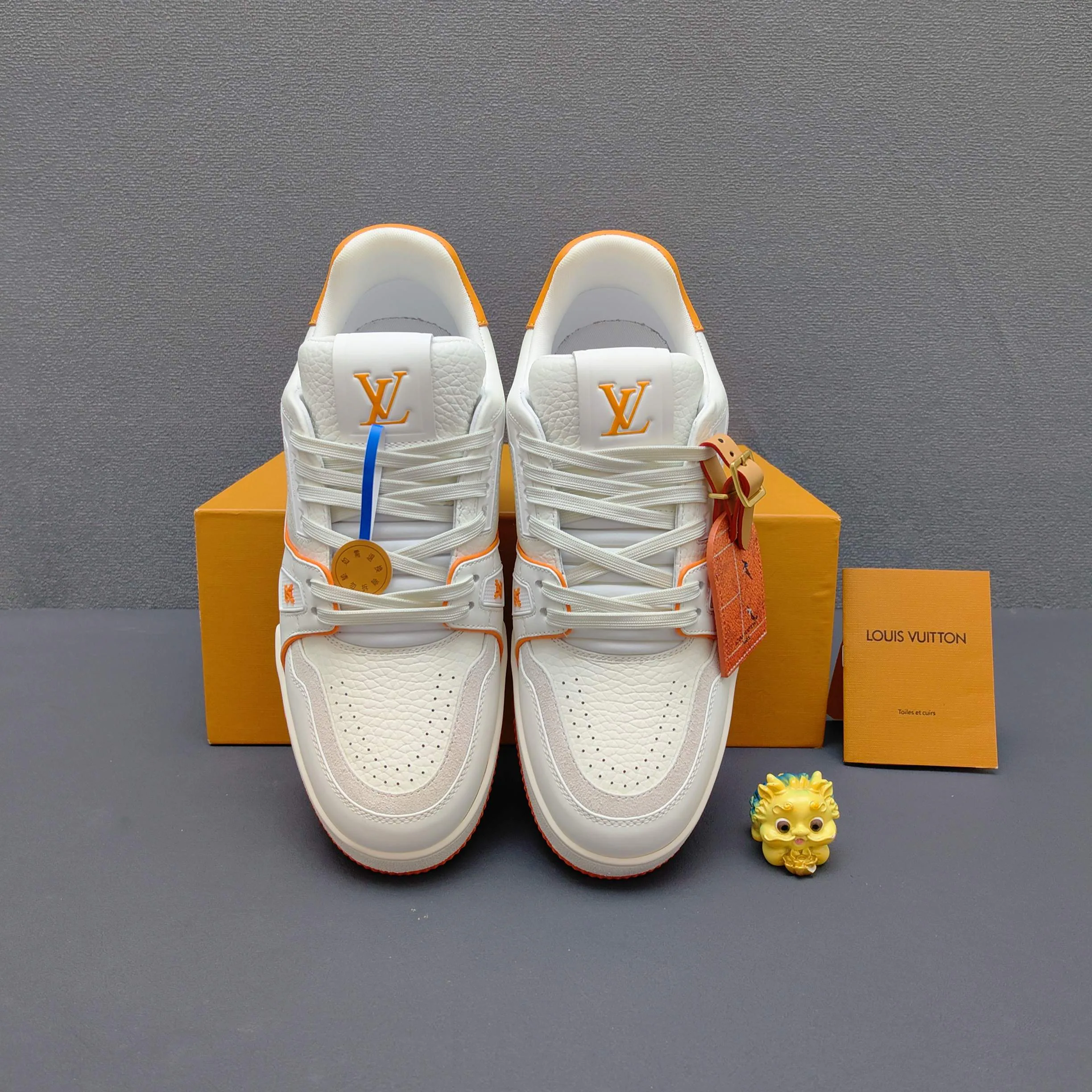Кроссовки Женские Louis Vuitton 17725122