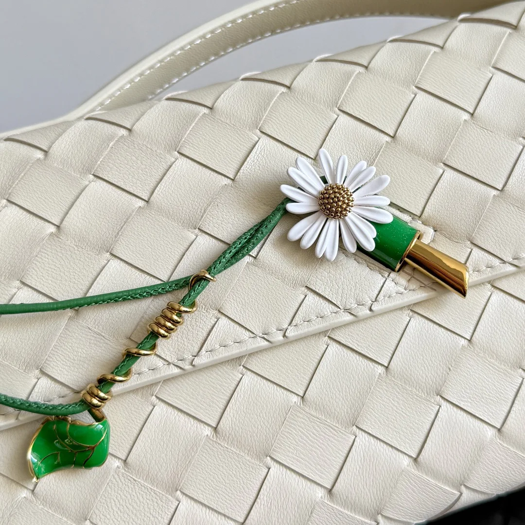 Клатчи Женские Bottega Veneta 11191848