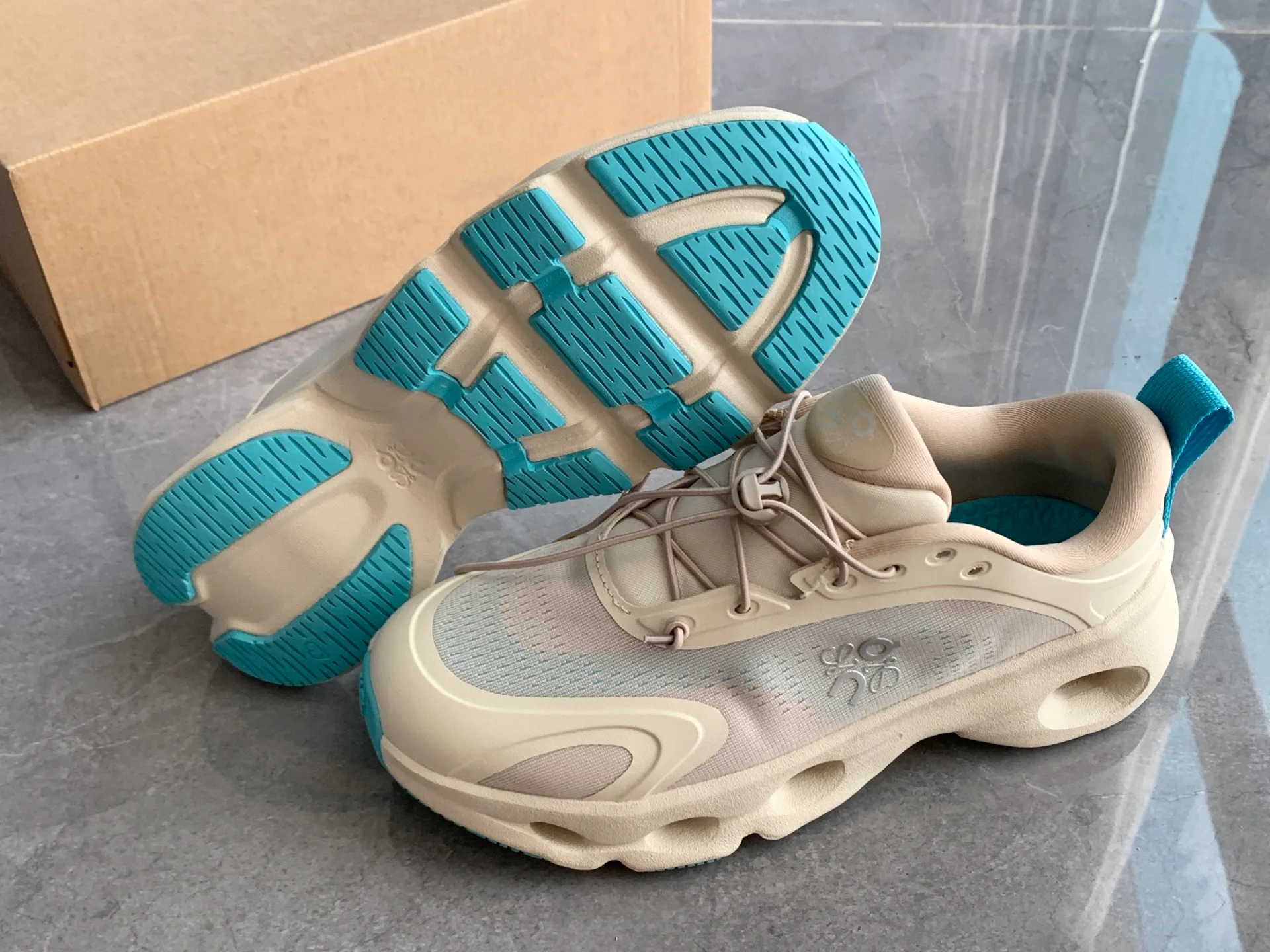 Кроссовки Женские Loewe 173520