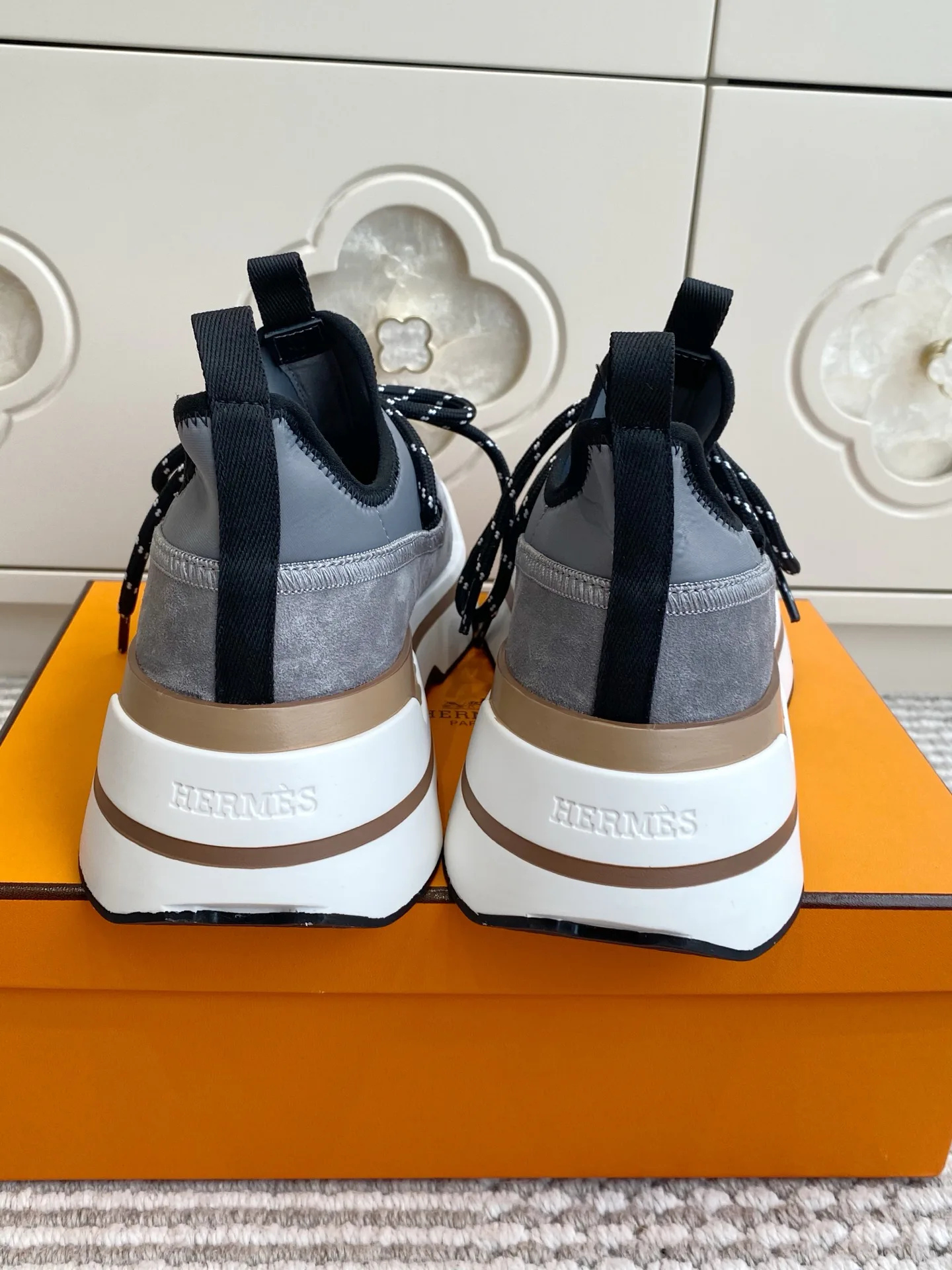 Кроссовки Мужские Hermes 17527389