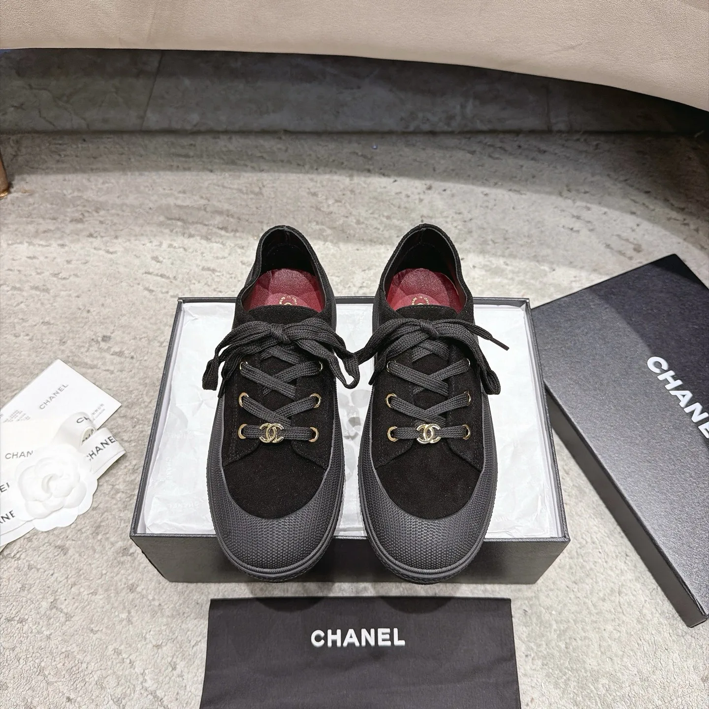 Кроссовки Женские Chanel 17933410
