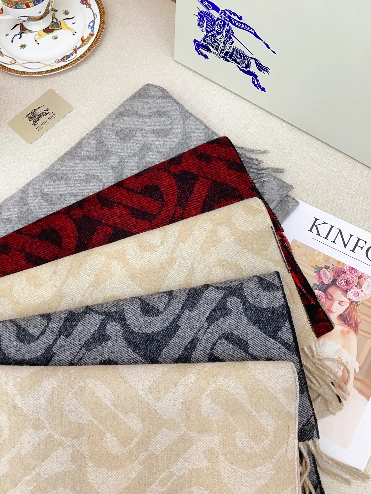 Шарфы Burberry 420554