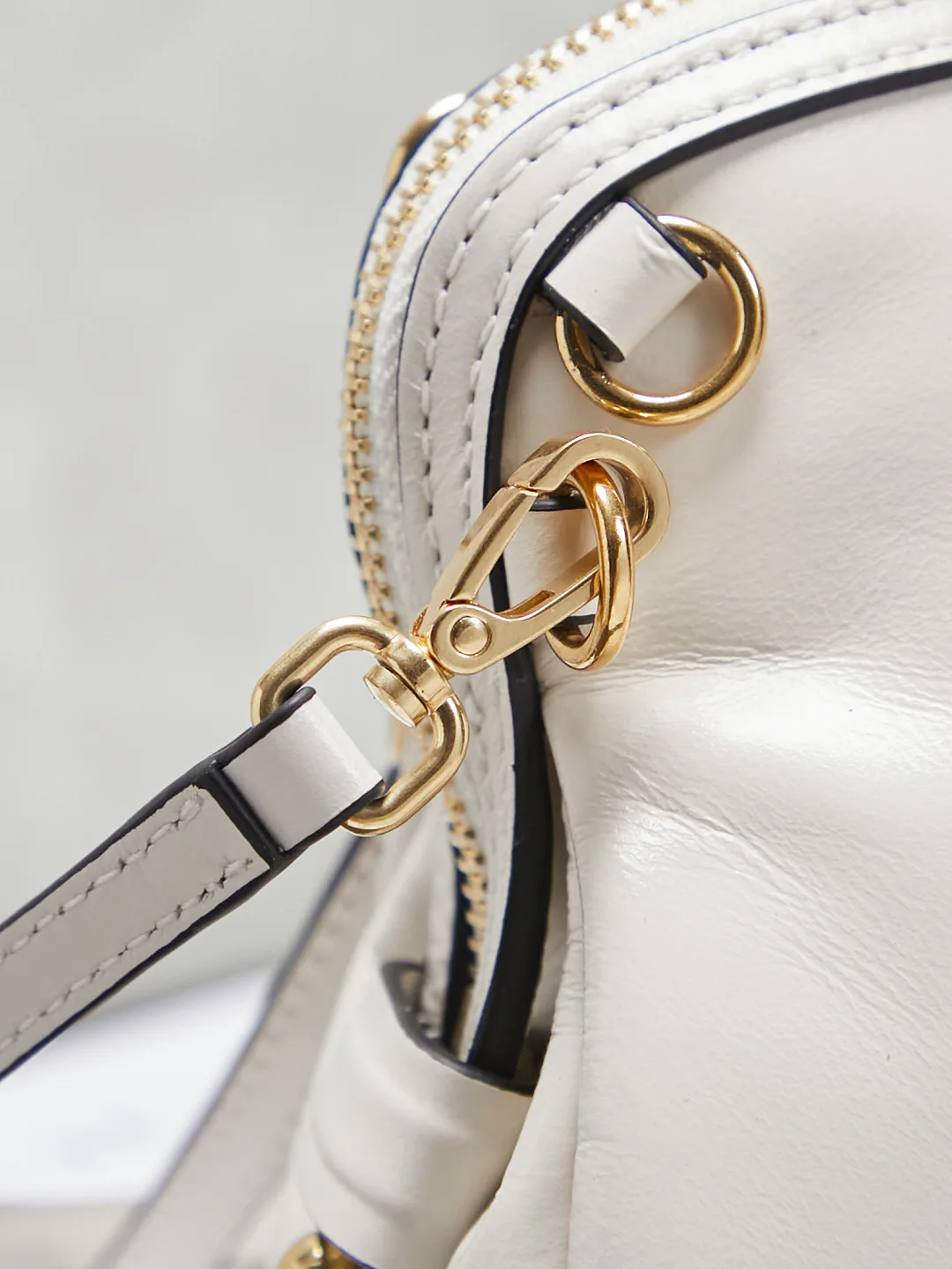 Сумки На Ремне Женские Miu Miu 11243504