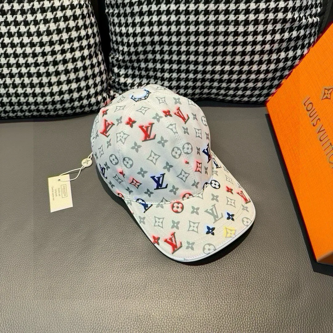 Головные Уборы Louis Vuitton 18347074