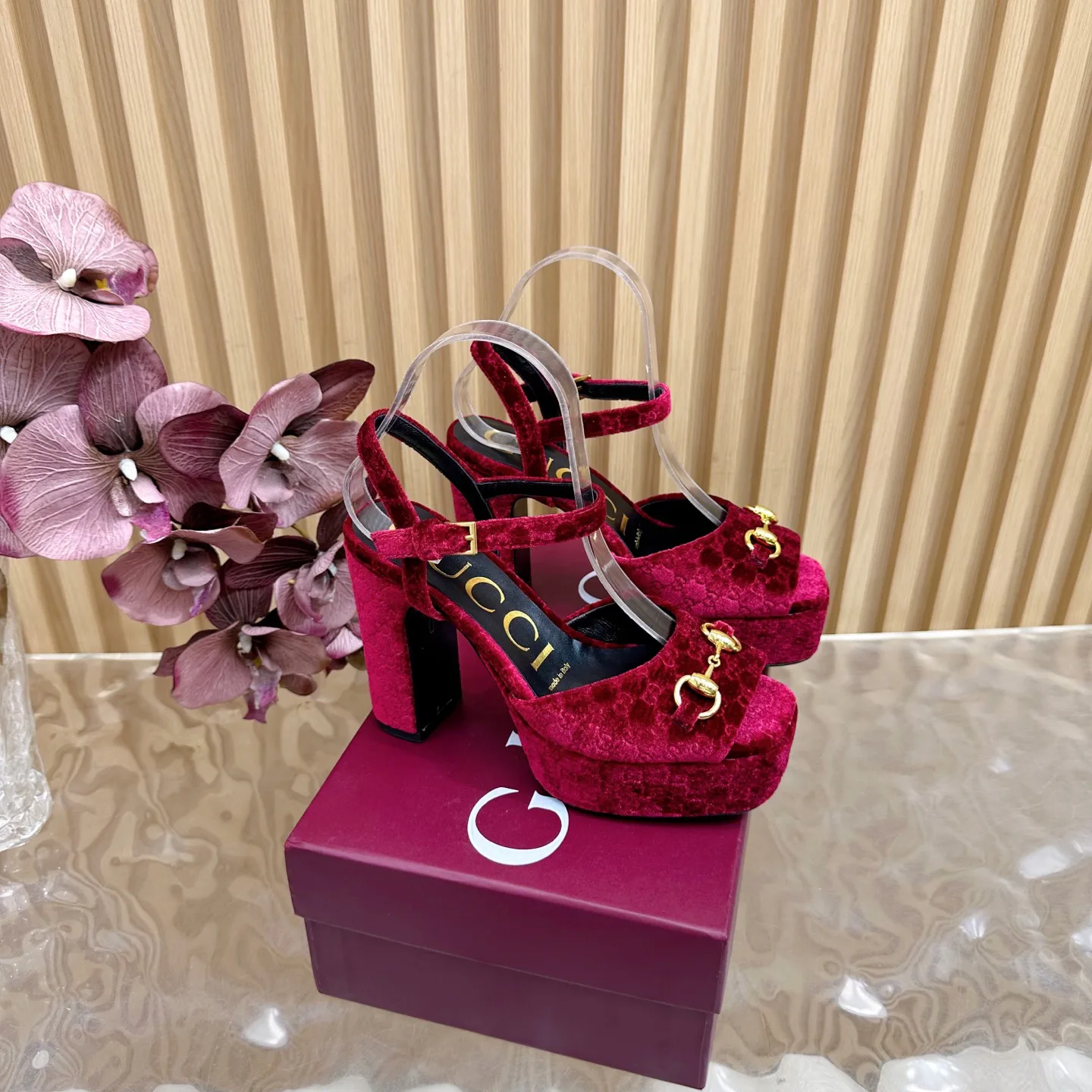 Босоножки Женские Gucci 379376