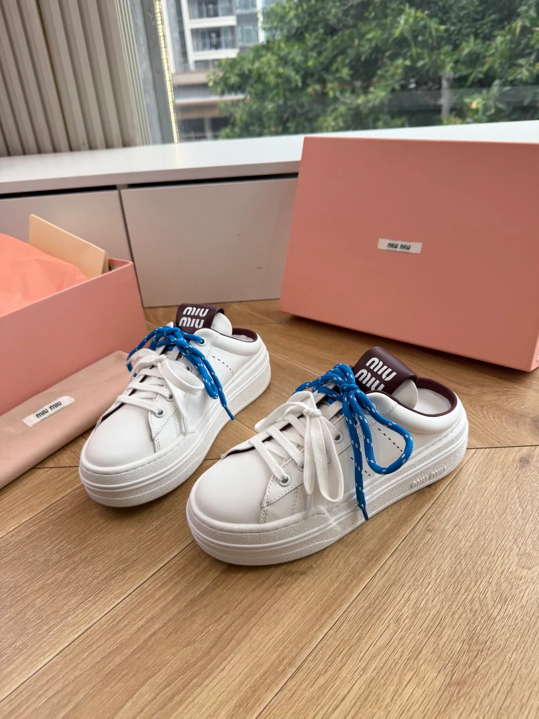 Кроссовки Женские Miu Miu 17599791