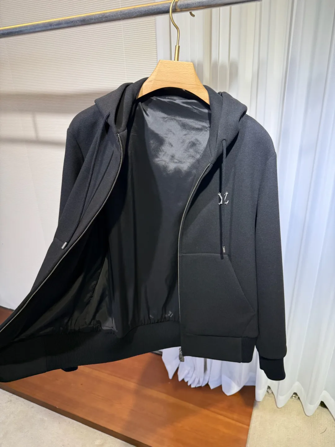 Куртки И Пуховики Мужские Louis Vuitton 5071690