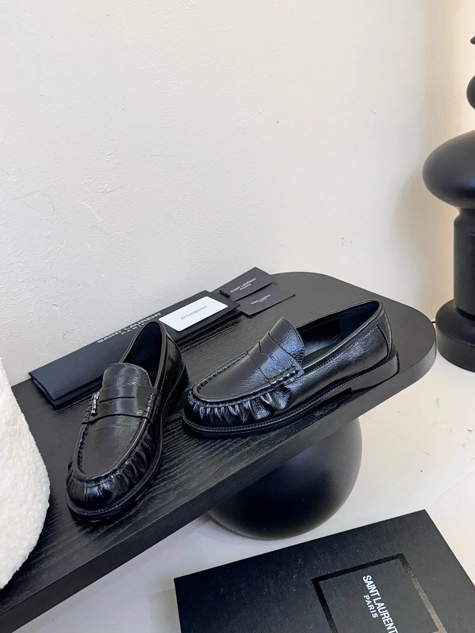 Лоферы Женские Saint Laurent 80666