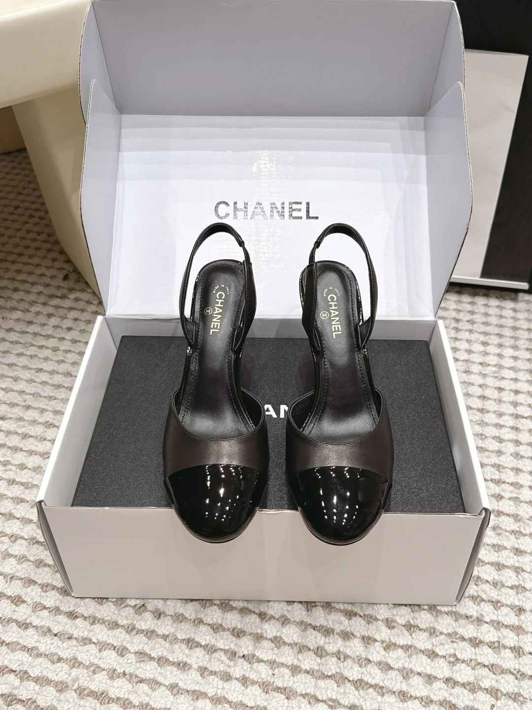 Босоножки Женские Chanel 17784797