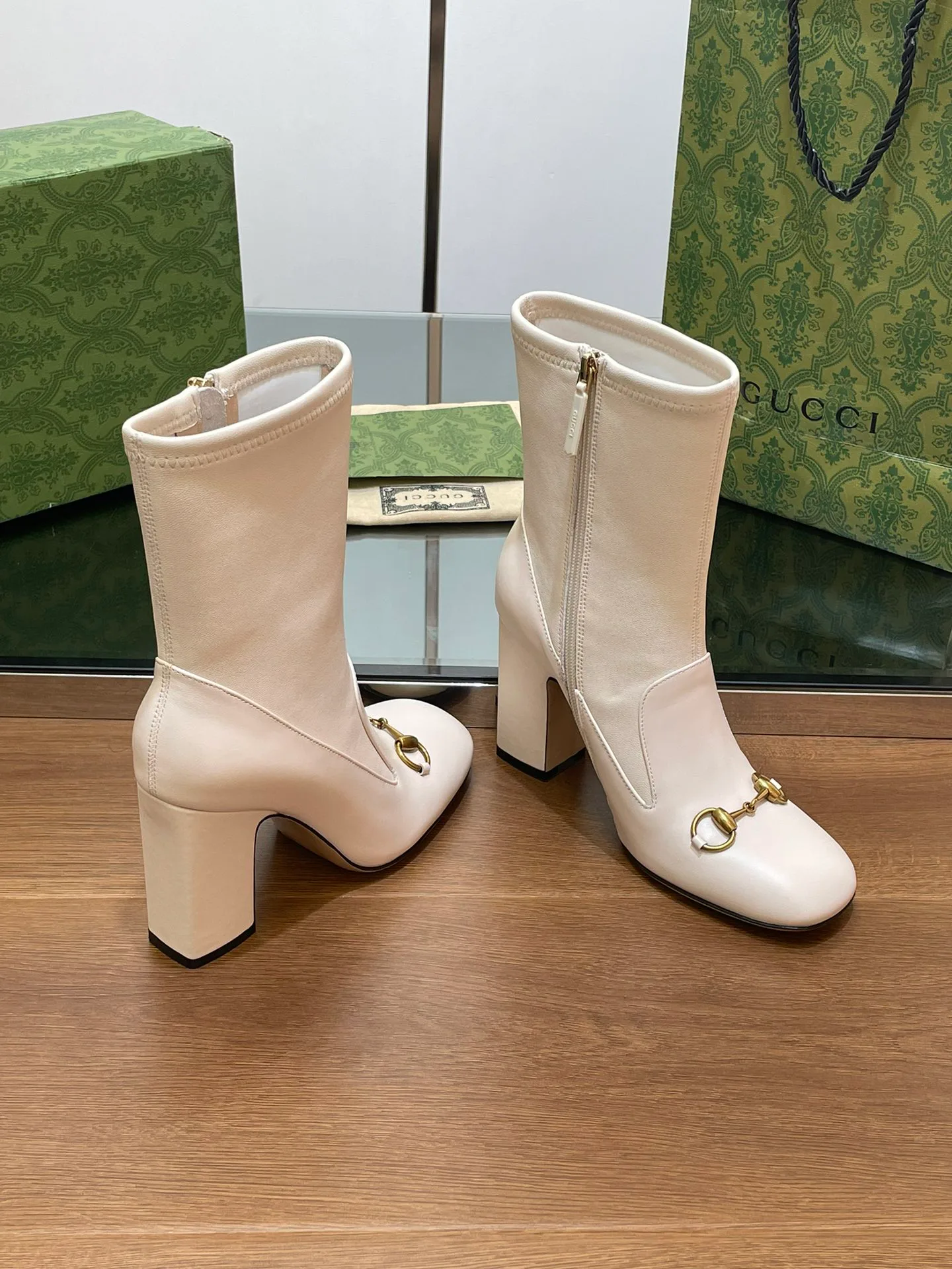 Ботильоны Женские Gucci 18083285