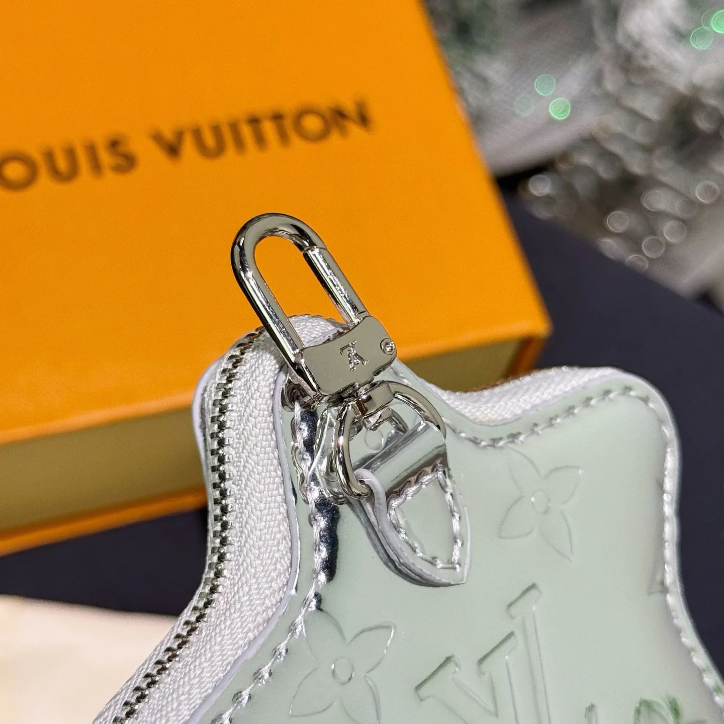 Клатчи Женские Louis Vuitton 10418861