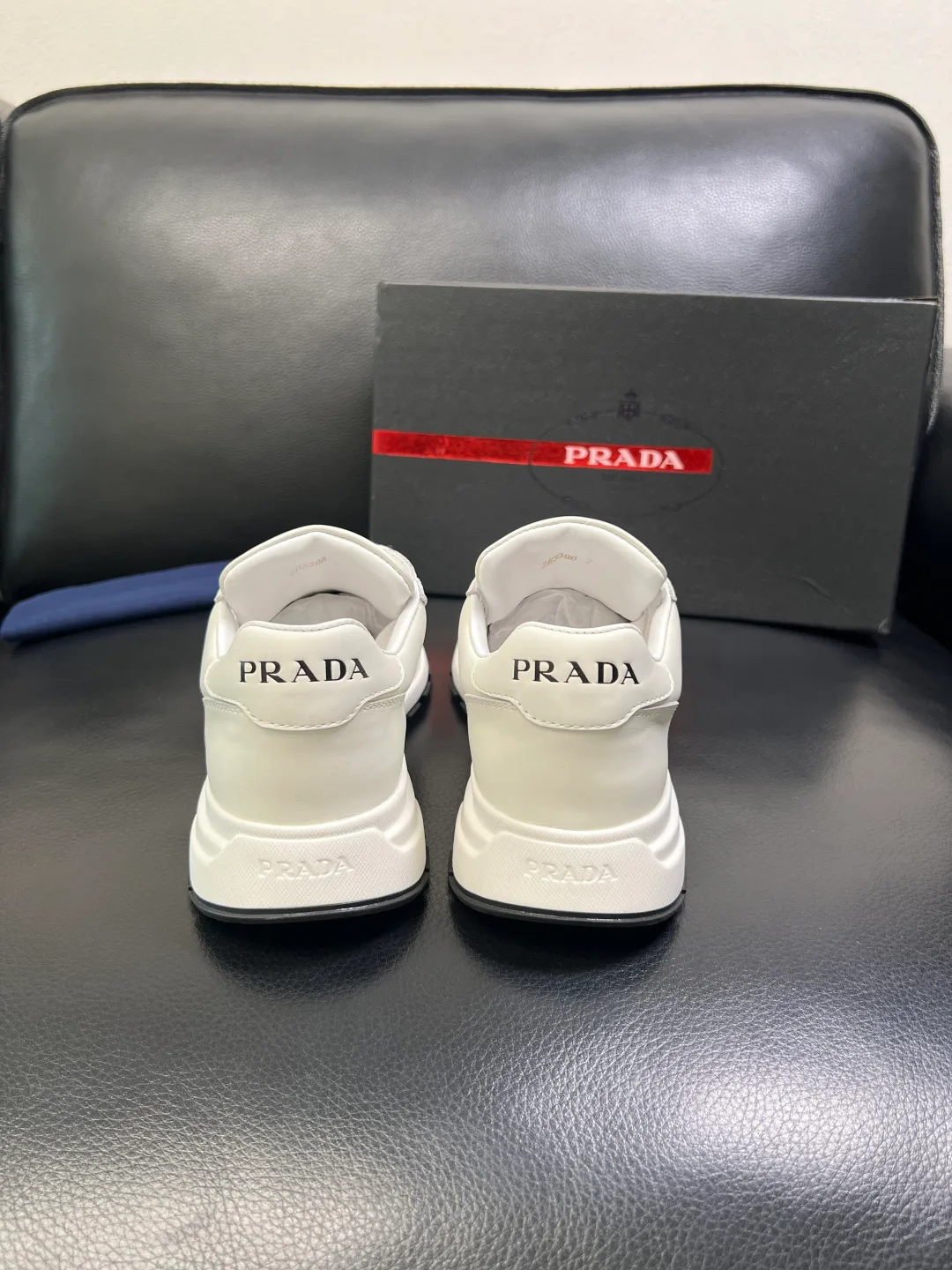 Кроссовки Женские Prada 471672