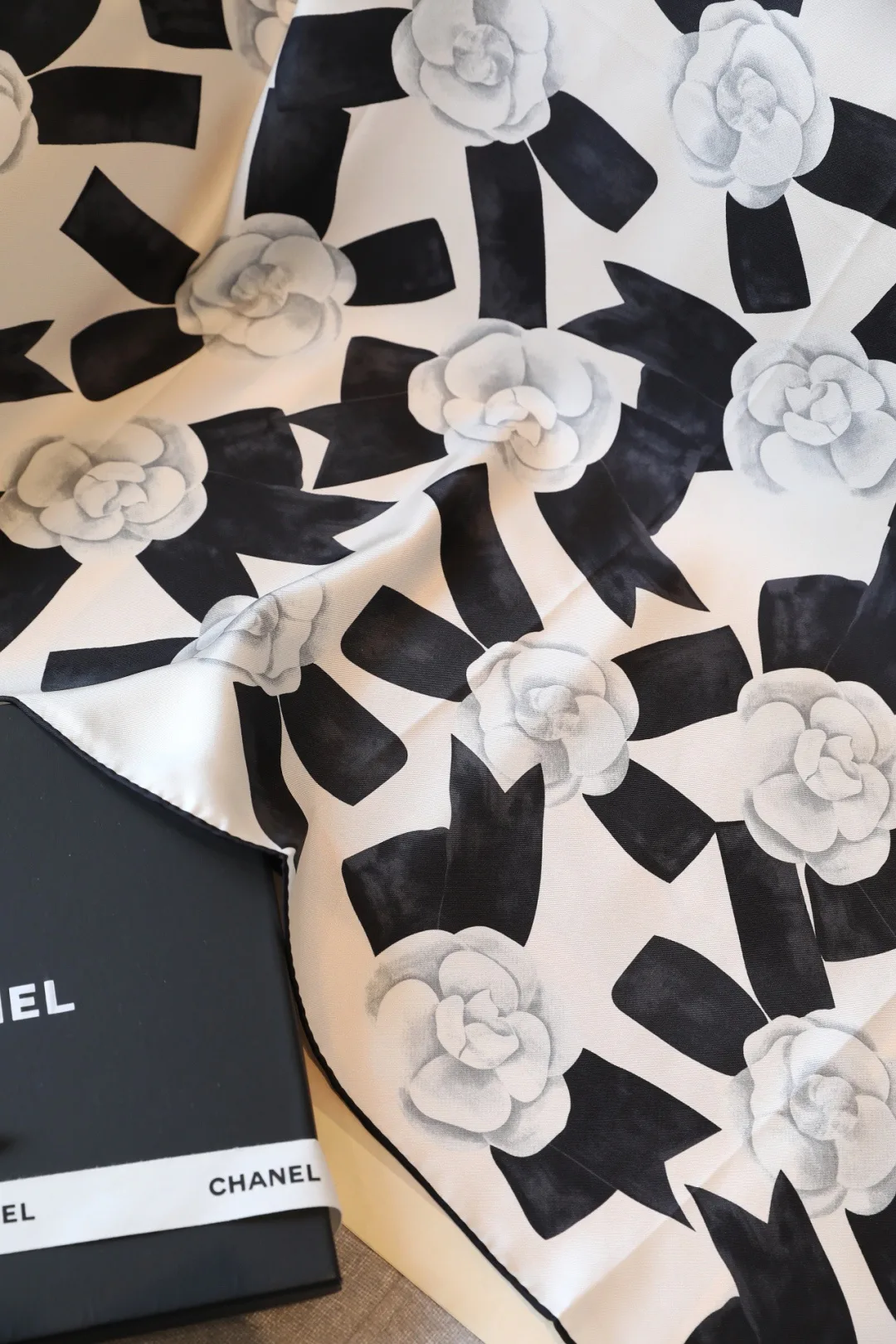 Платки Chanel 13855800