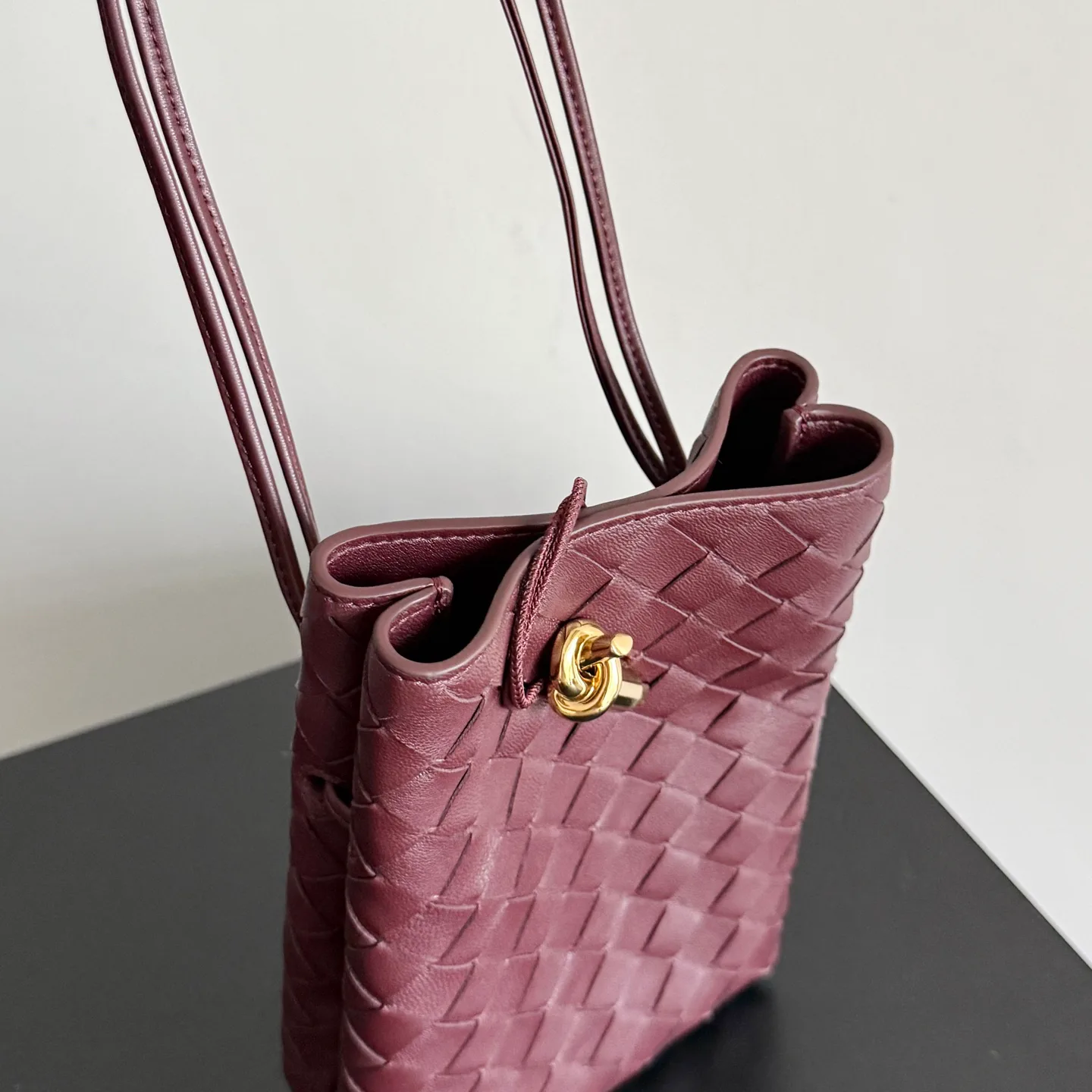 Сумки На Ремне Женские Bottega Veneta 17533317