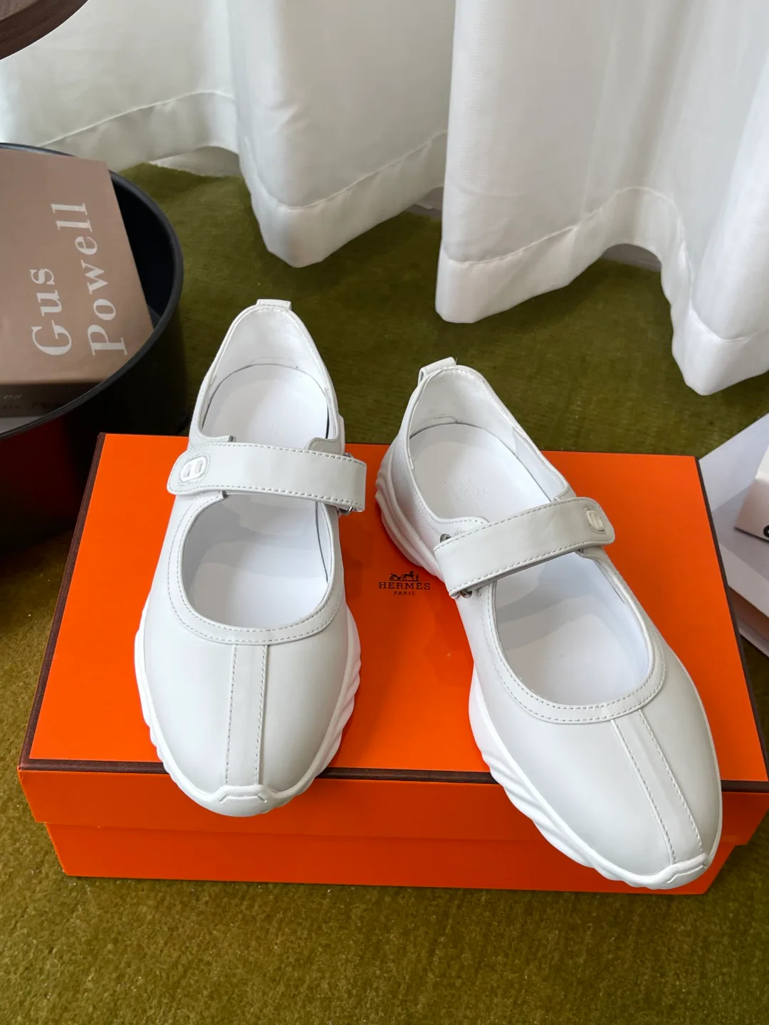 Кроссовки Женские Hermes 19578445