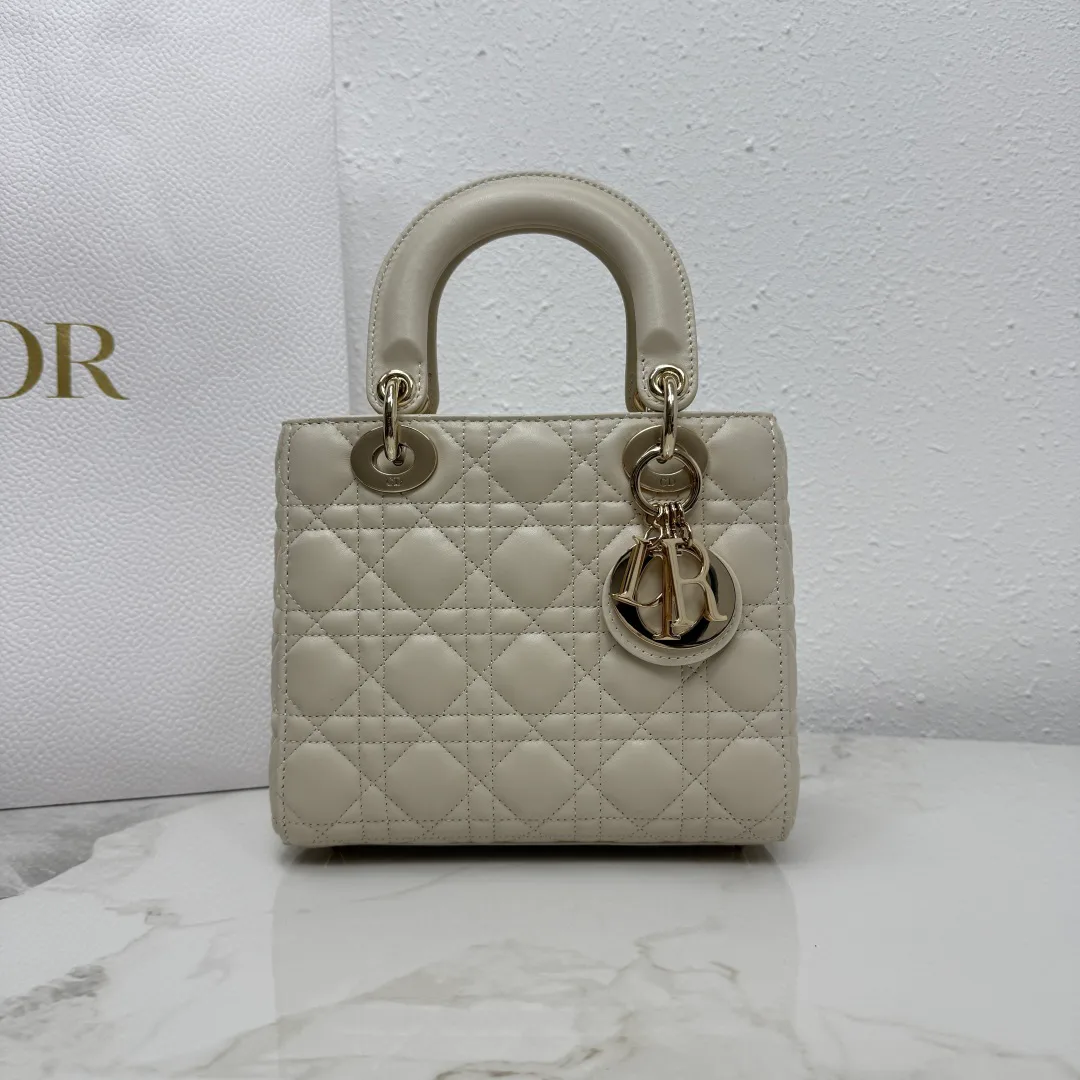 Классические Сумки Женские Christian Dior 17220902