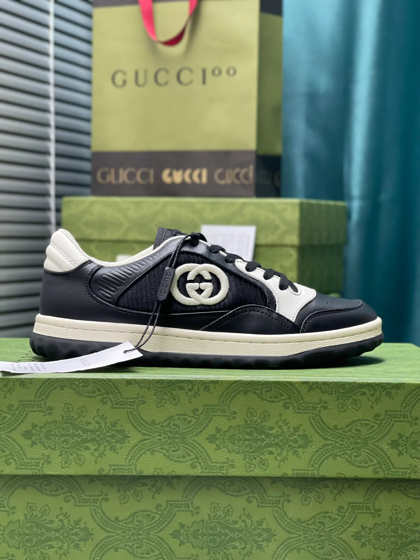 Кроссовки Женские Gucci 5813707