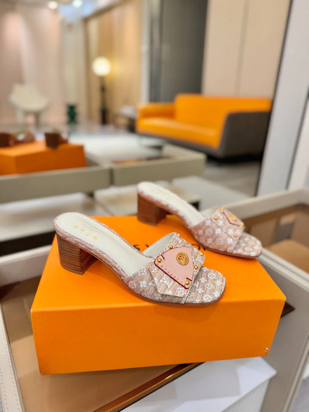 Сандалии Женские Louis Vuitton 11646785