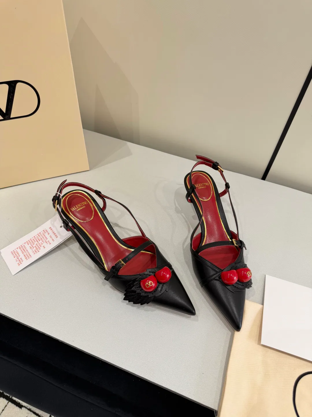 Босоножки Женские Valentino 11608868
