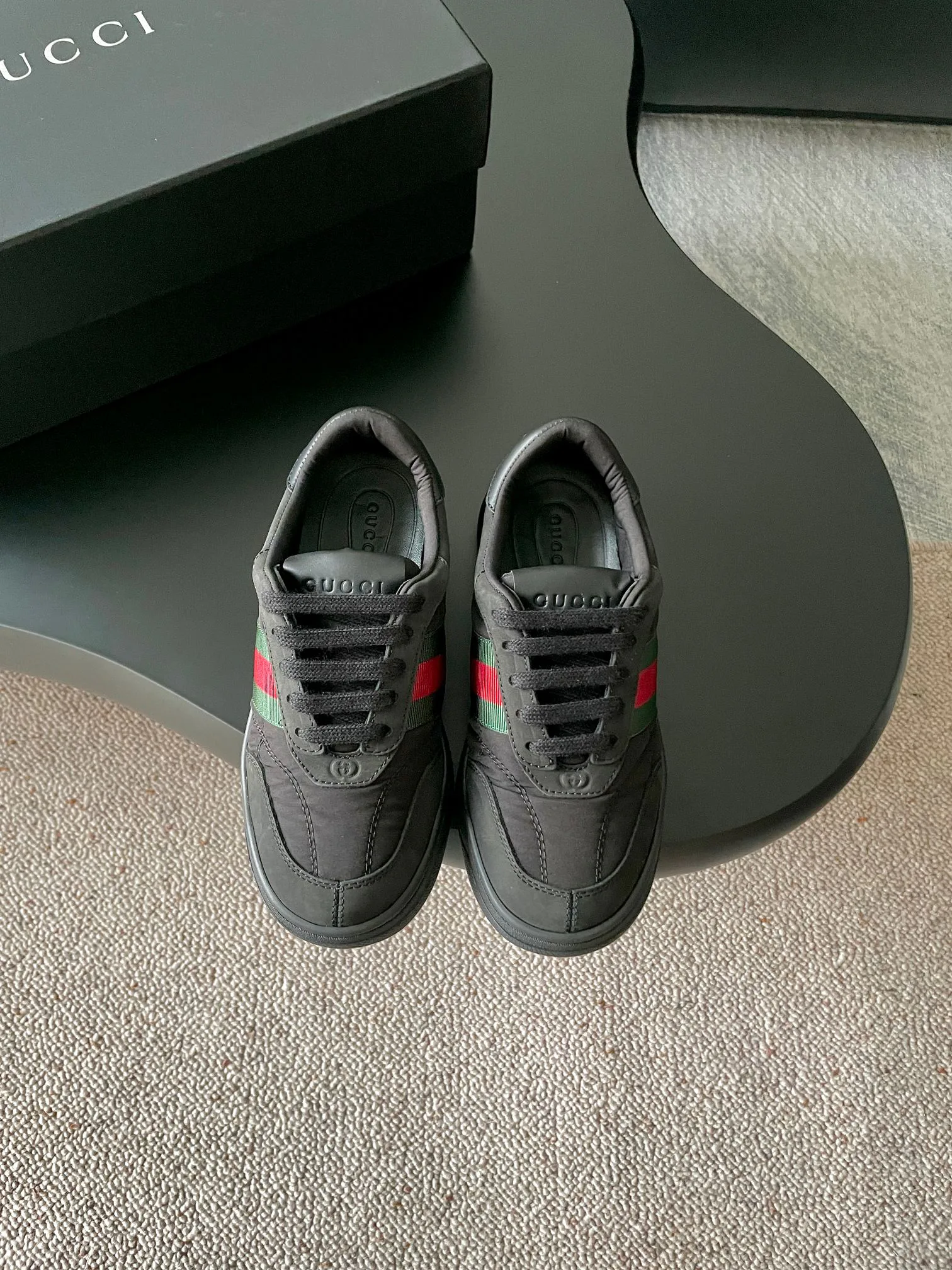 Кроссовки Женские Gucci 18766072