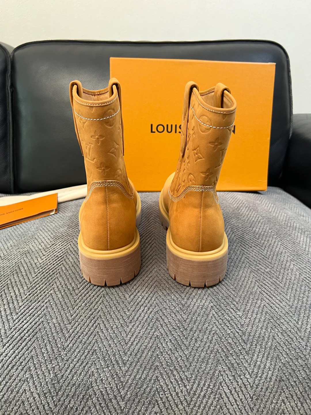 Ботинки Мужские Louis Vuitton 18417477