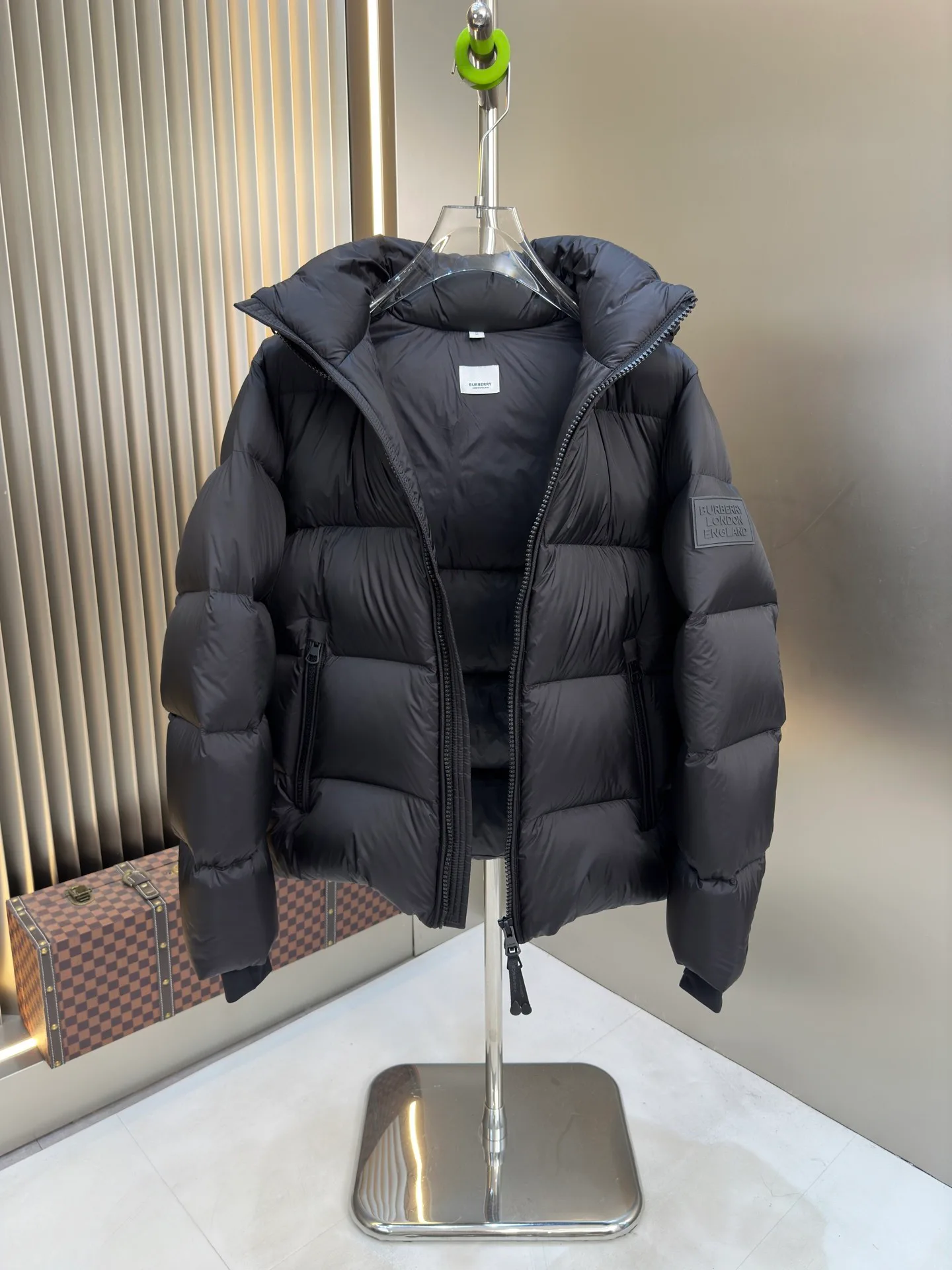 Куртки И Пуховики Женские Burberry 17922009