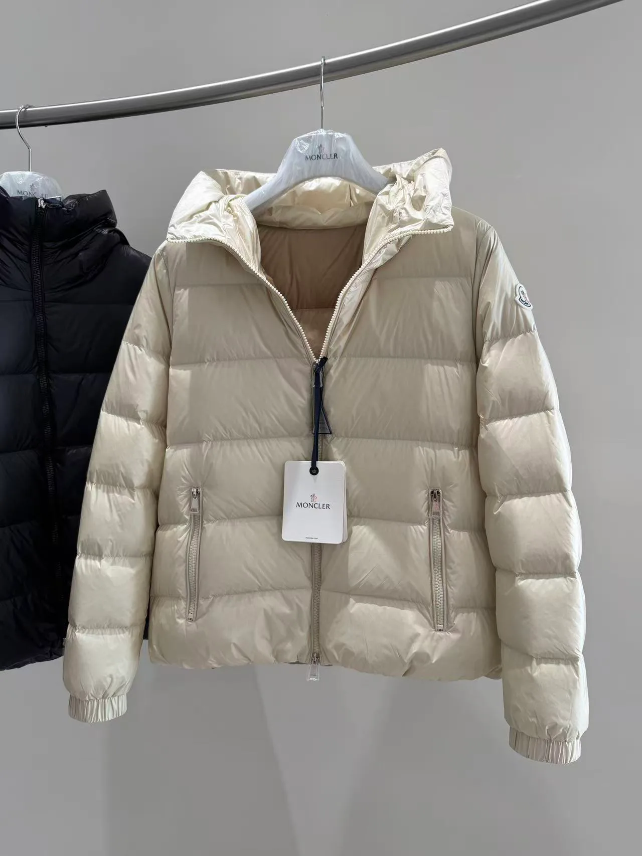 Куртки И Пуховики Женские Moncler 18184483