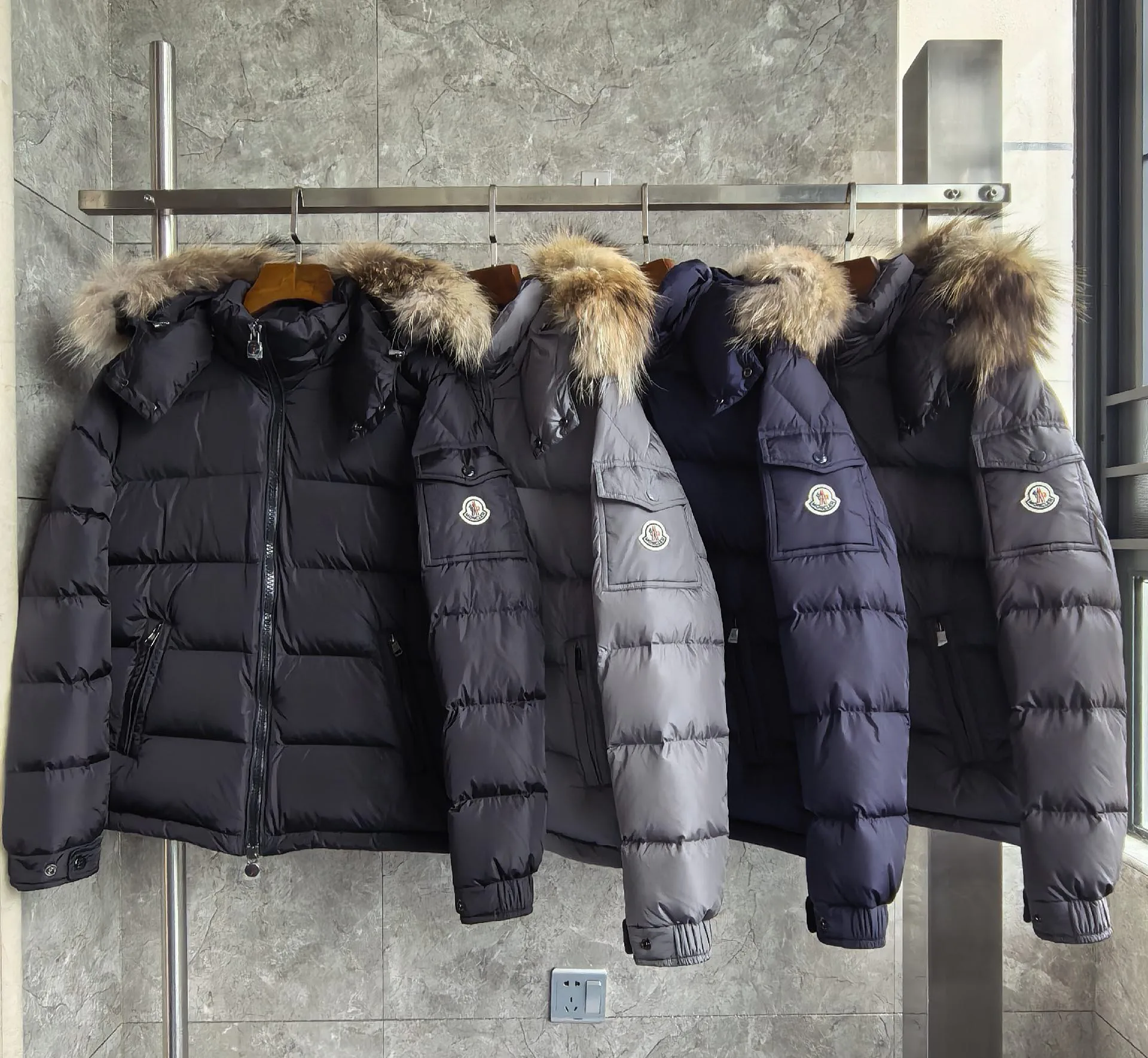 Куртки И Пуховики Женские Moncler 18761341