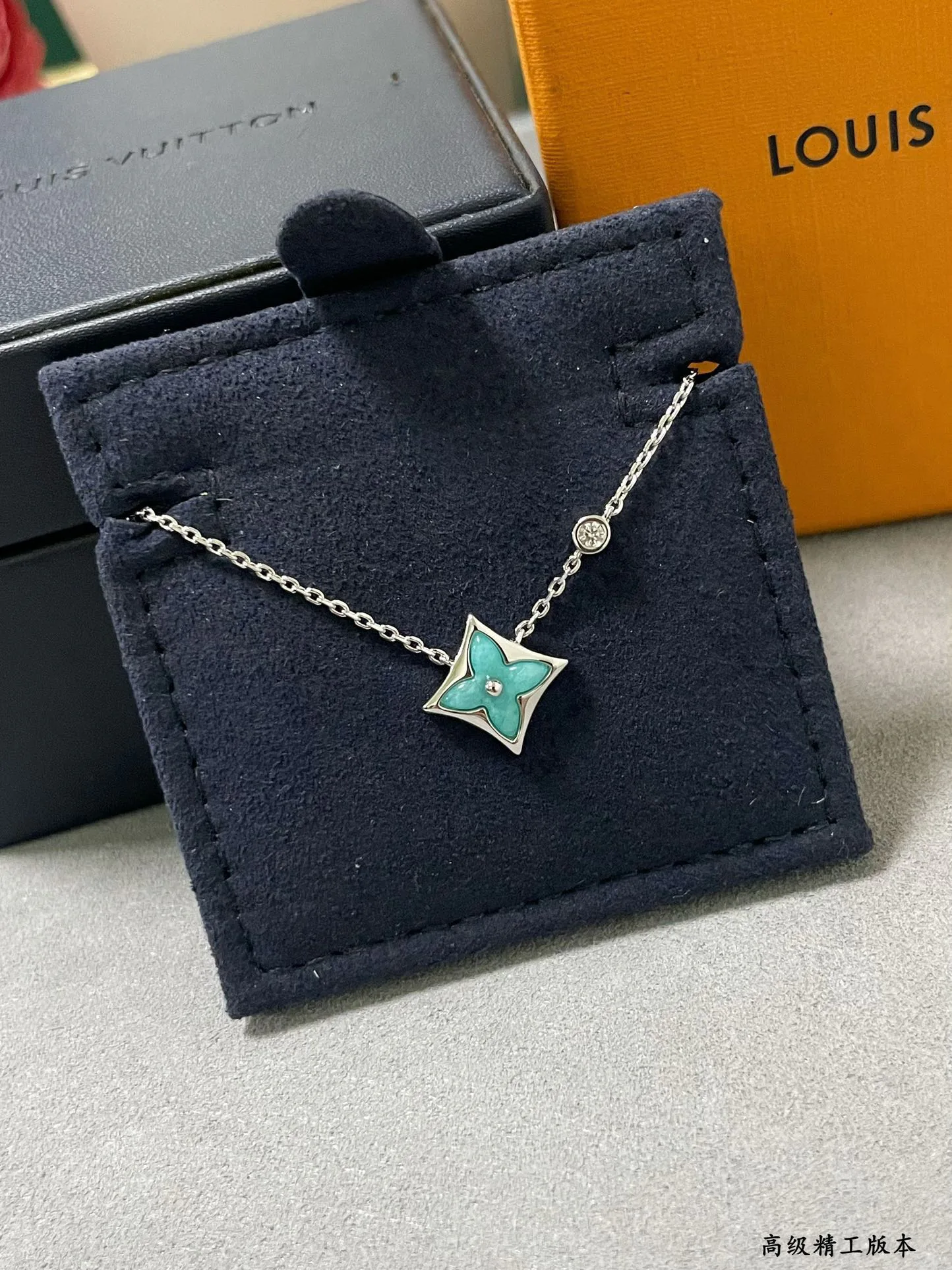 Бижутерия Louis Vuitton 11474362