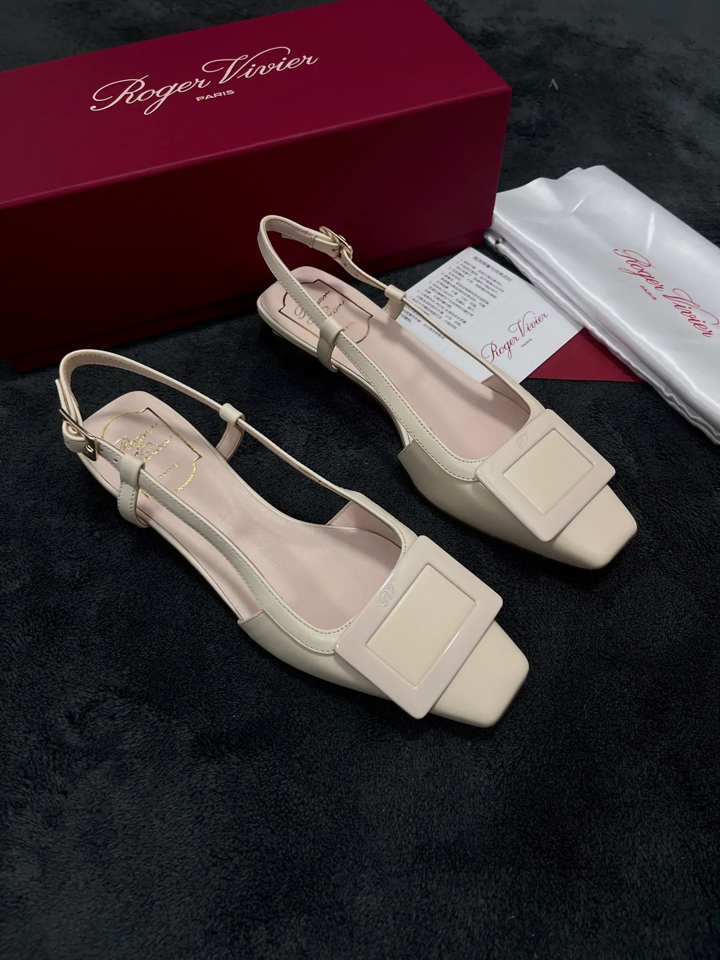 Босоножки Женские Roger Vivier 16890005