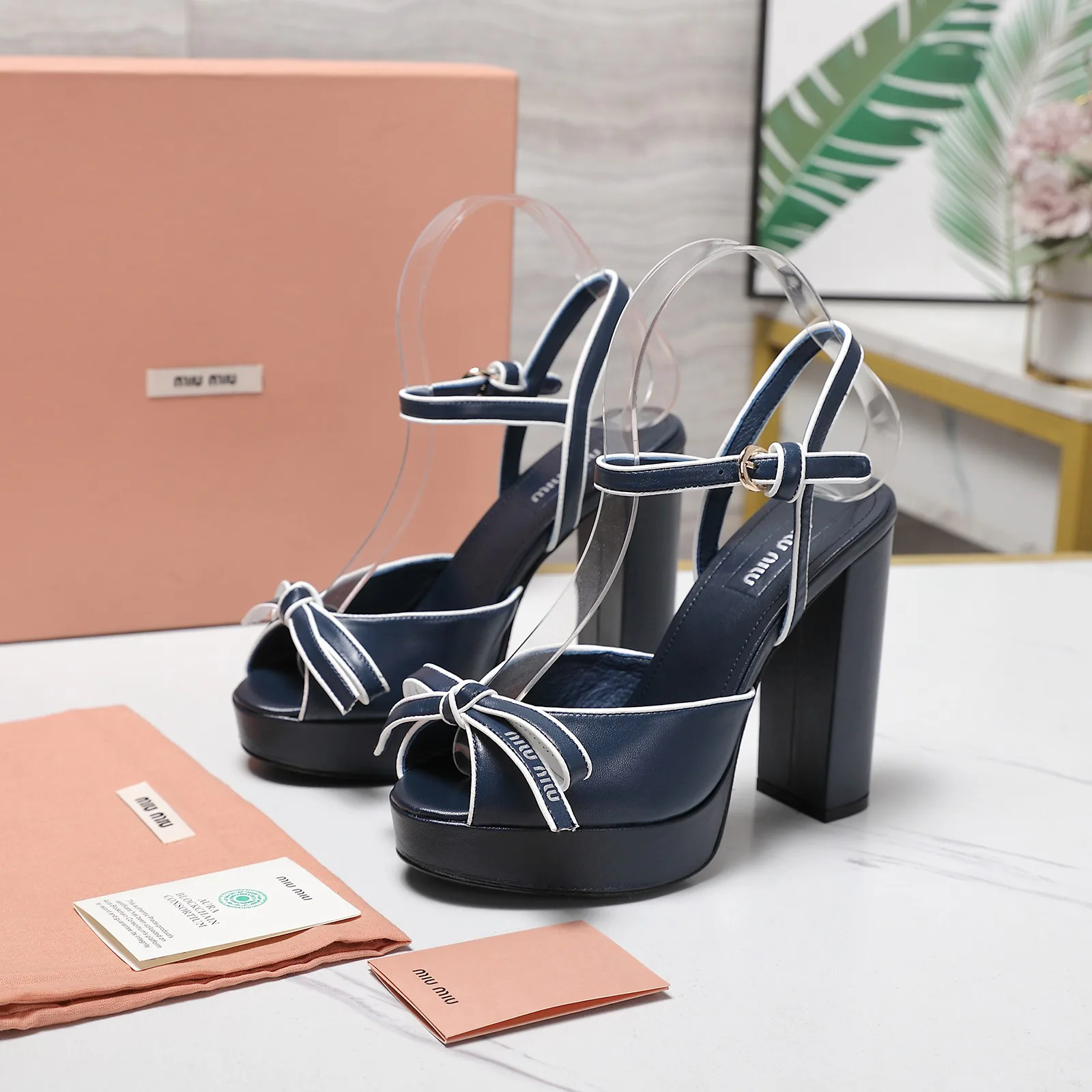 Босоножки Женские Miu Miu 11416337