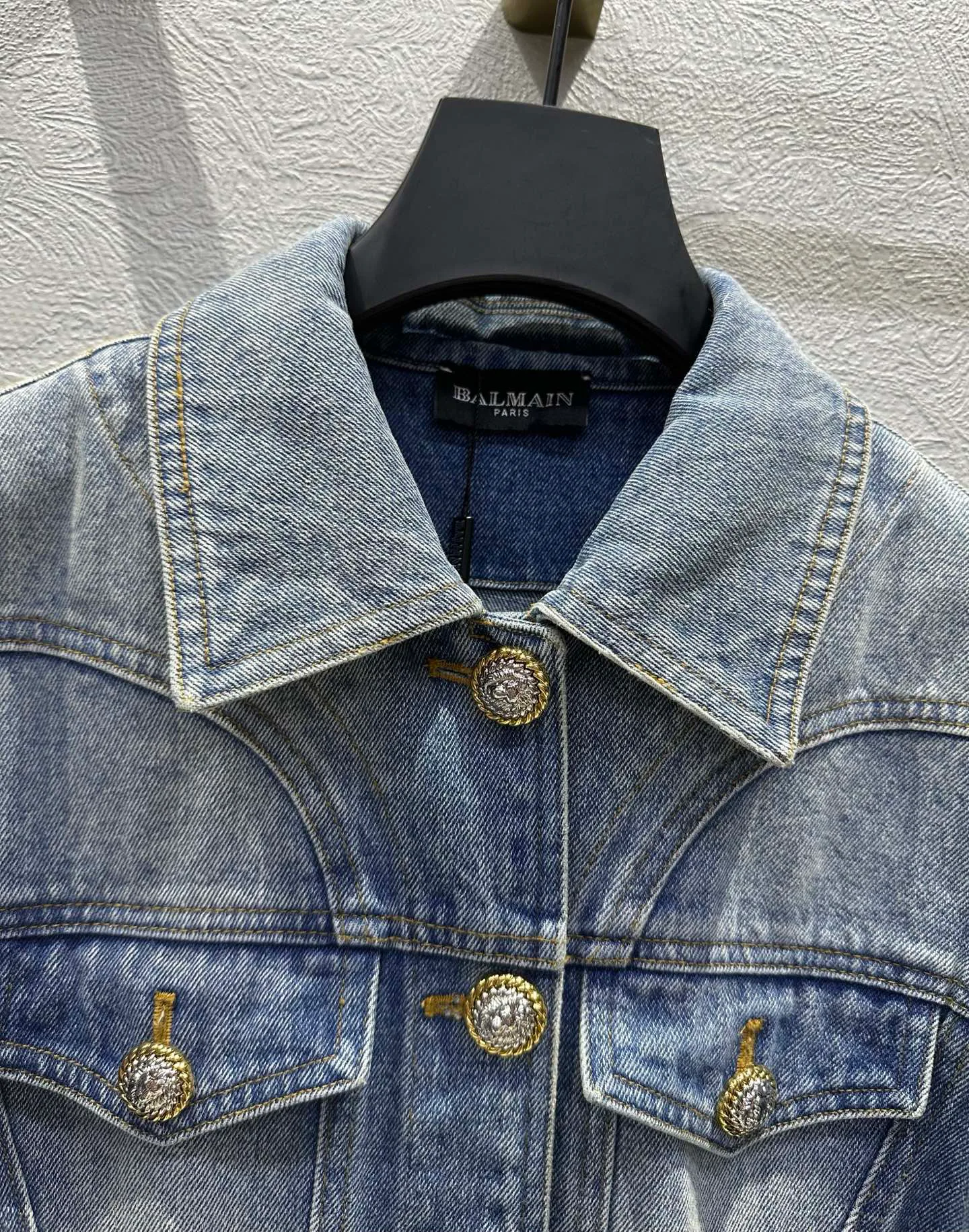 Куртки И Пуховики Женские Balmain 23106